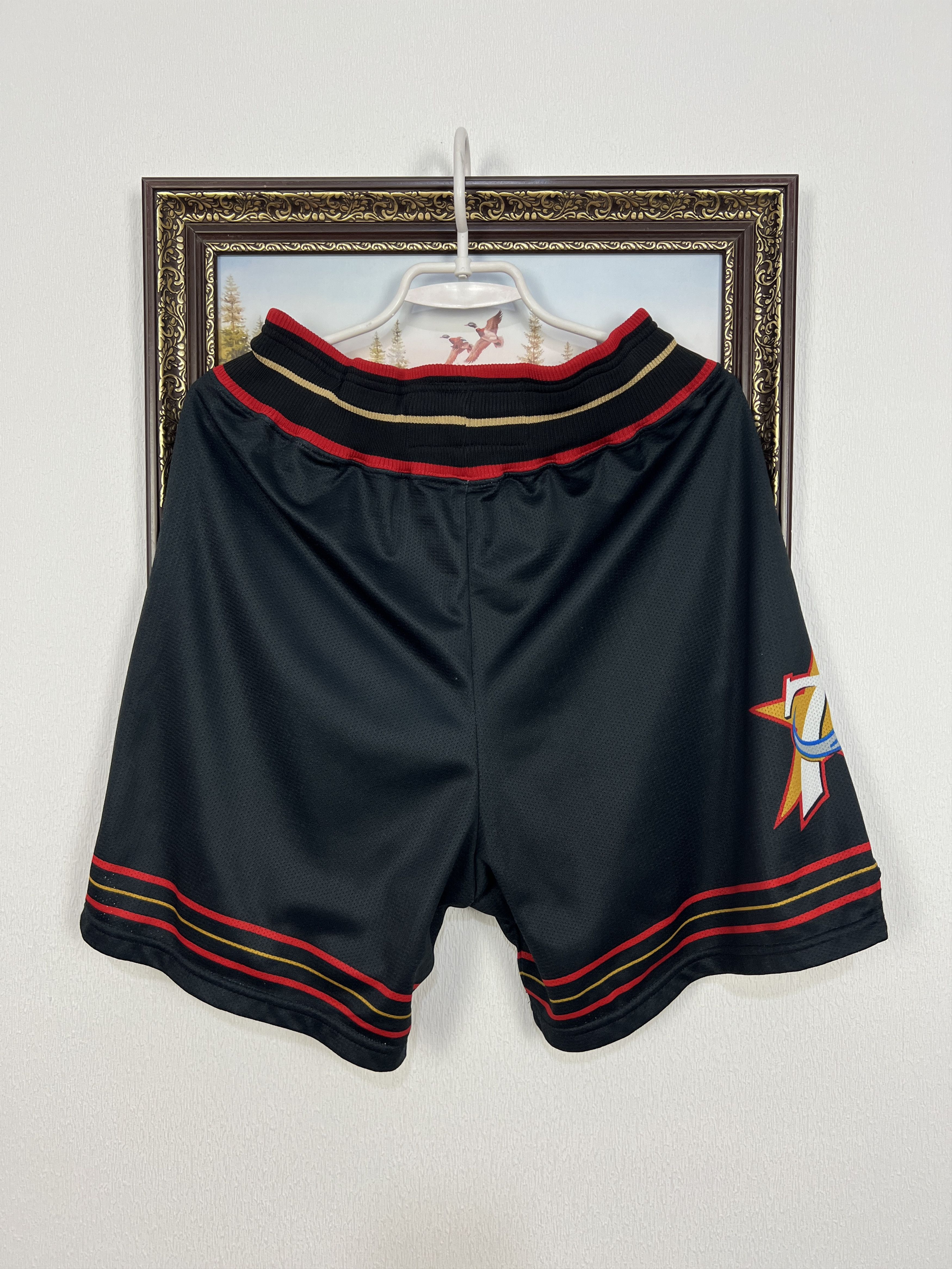 Champion Vintage 90's Champion Philadelphia 76ers Sixers NBA Shorts M Size US 32 / EU 48 - 13 Thumbnail