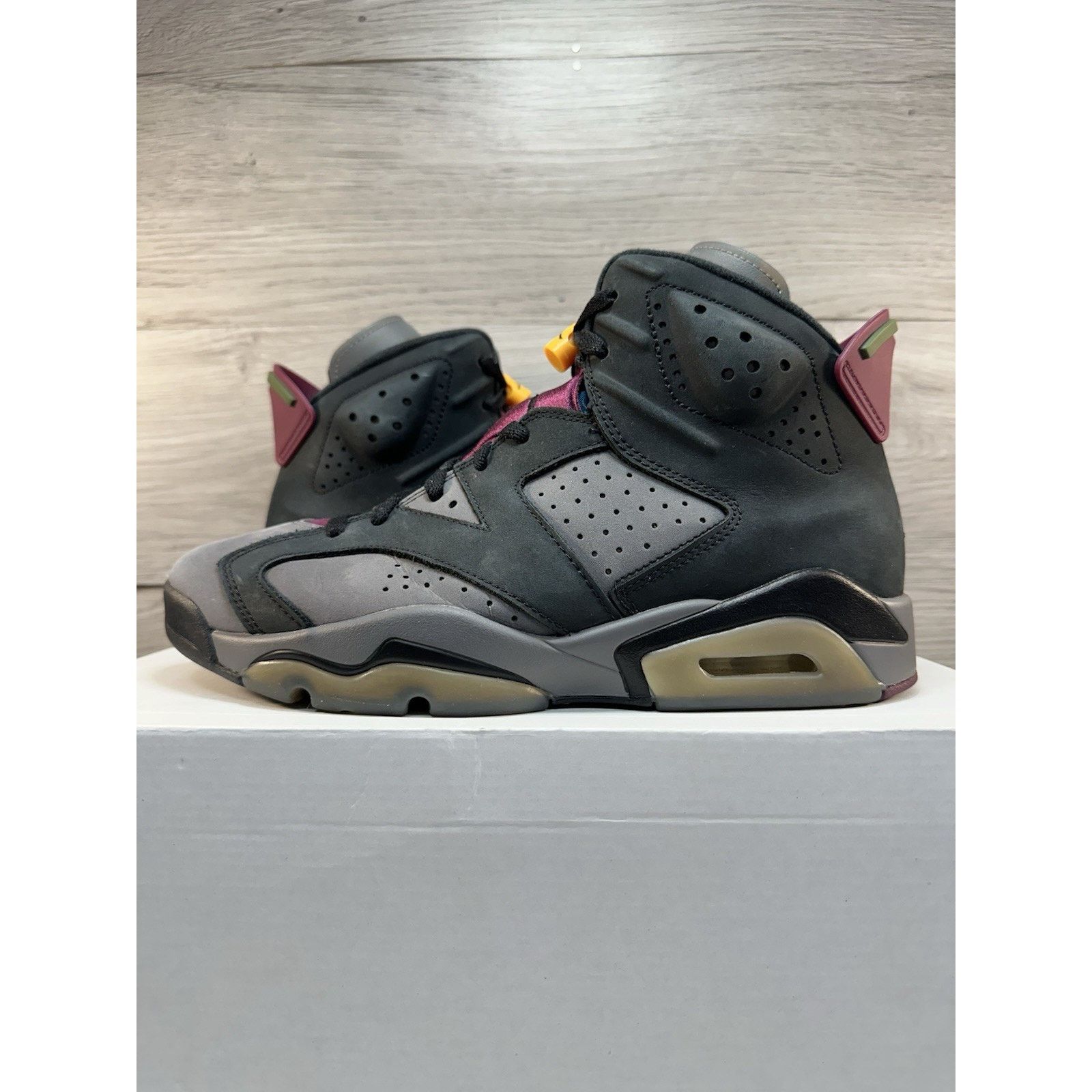 Jordan Brand Jordan 6 Bordeaux - Size 9 Size US 9 / EU 42 - 1 Thumbnail