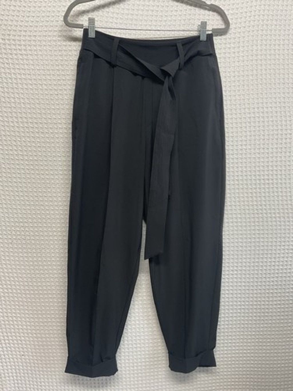 Athleta Athleta Paperbag Waist Tie Belt Tapered SkylinePants Women10 Size 32" / US 10 / IT 46 - 5 Thumbnail