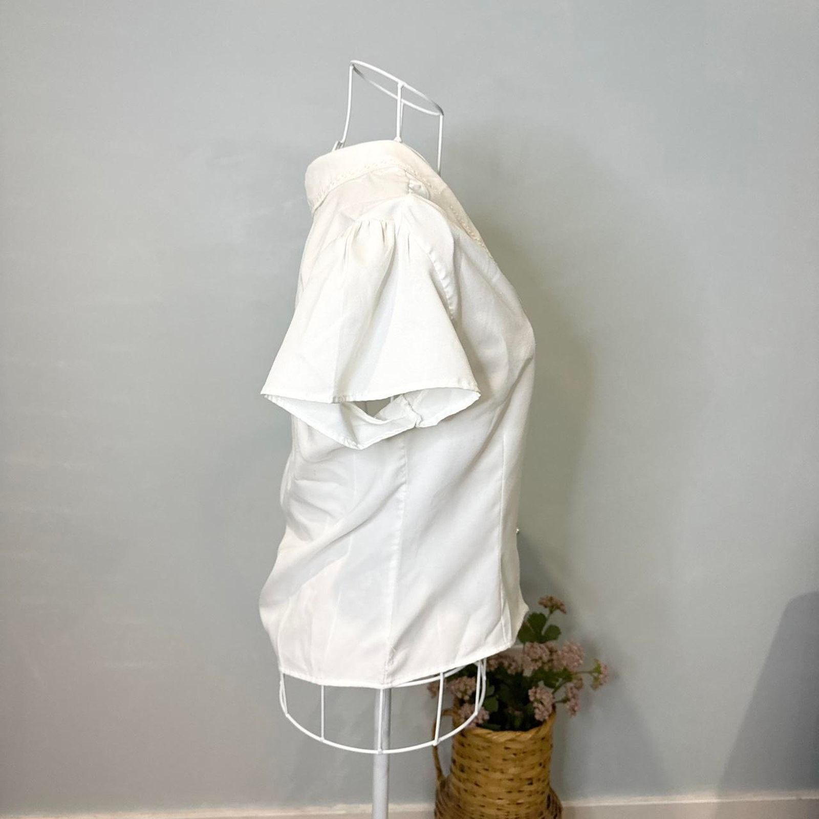 Other vintage white Edwardian/victorian-style button-up blouse Size S / US 4 / IT 40 - 4 Thumbnail