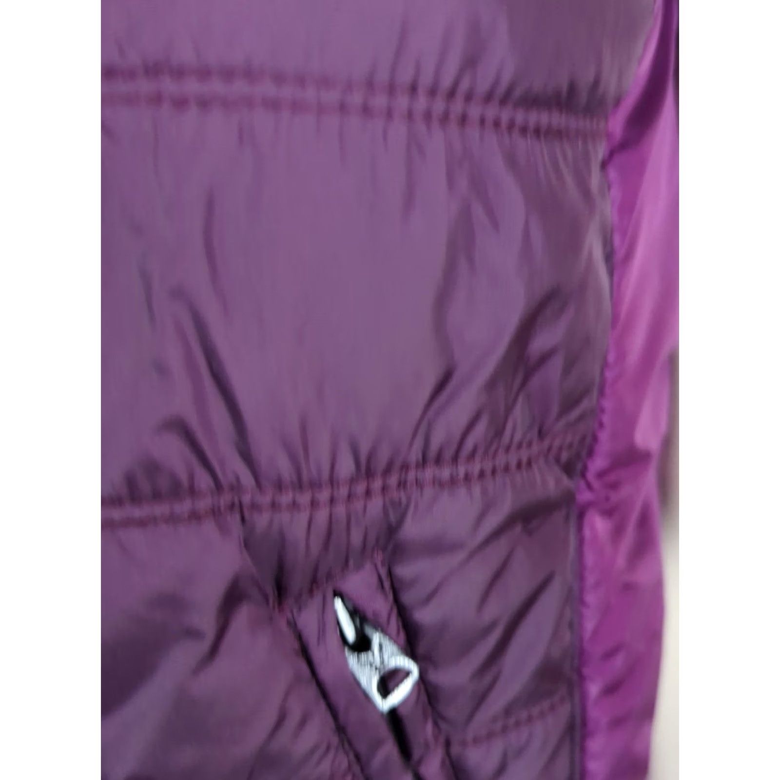 American Eagle Outfitters American Eagle Outfitters Women's Vest Purple sz S Puffer with Crest Logo retro Size S / US 4 / IT 40 - 2 Thumbnail