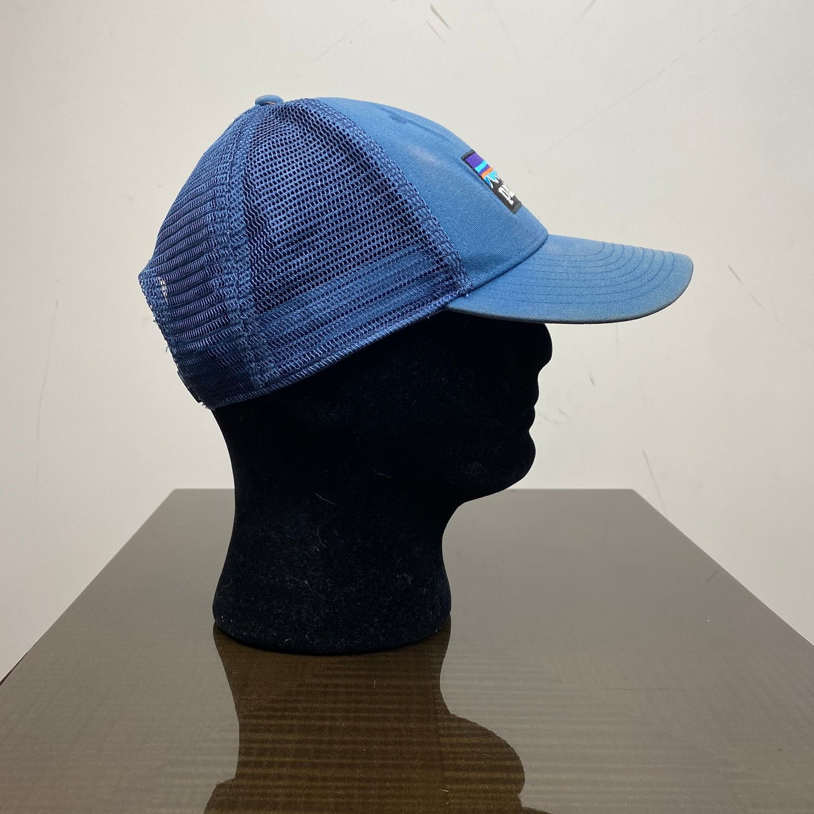 Patagonia Patagonia P-6 Logo Mesh Trucker Hat Snapback Gorpcore Size ONE SIZE - 3 Thumbnail