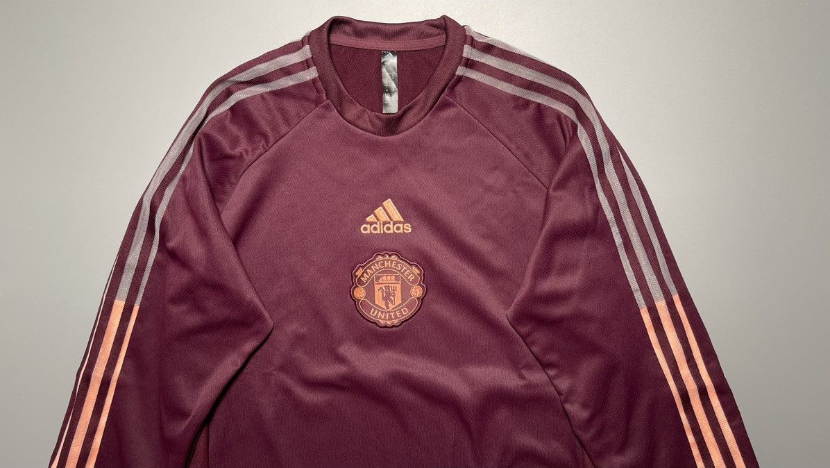 Adidas × Vintage MAN UNITED ADIDAS 2020/2021 FOOTBALL TRAVEL SWEATSHIRT Size US M / EU 48-50 / 2 - 2 Thumbnail