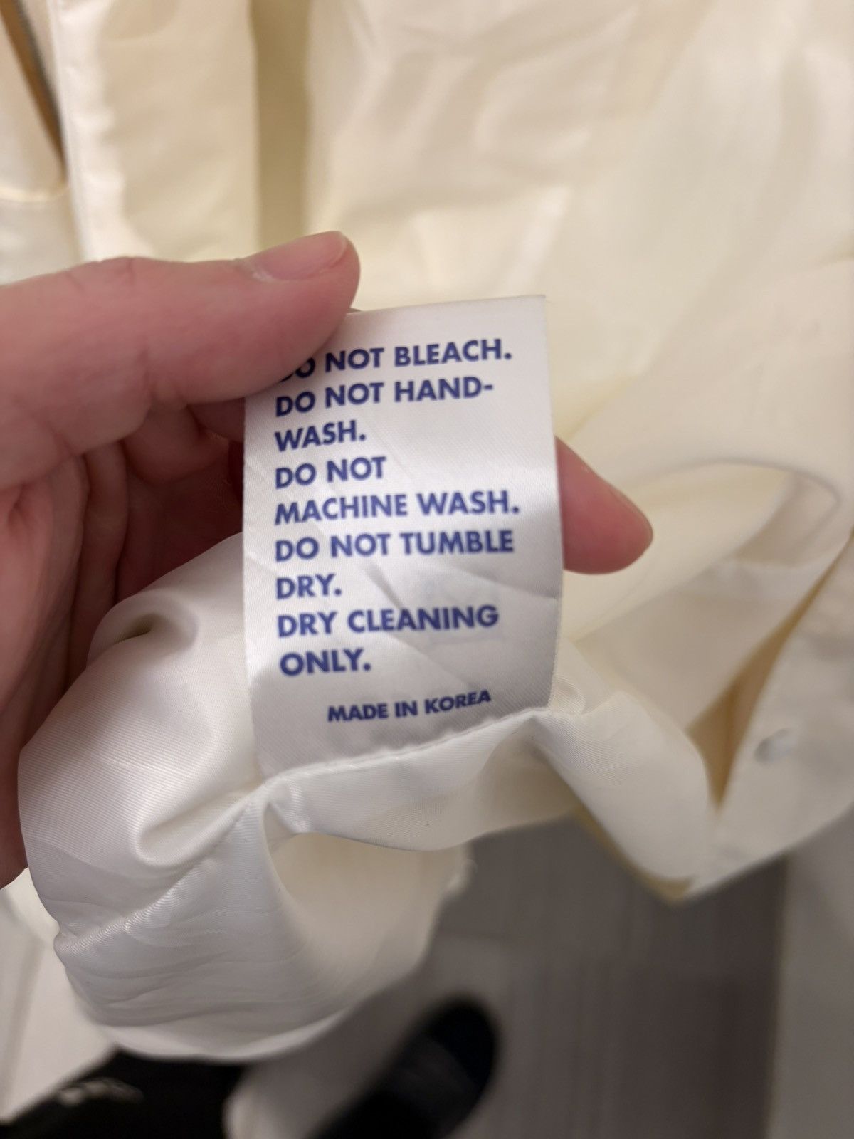Ader Error ADER error White Gundam Rain Coat – Size 3 – Pre-Owned Size US L / EU 52-54 / 3 - 7 Thumbnail