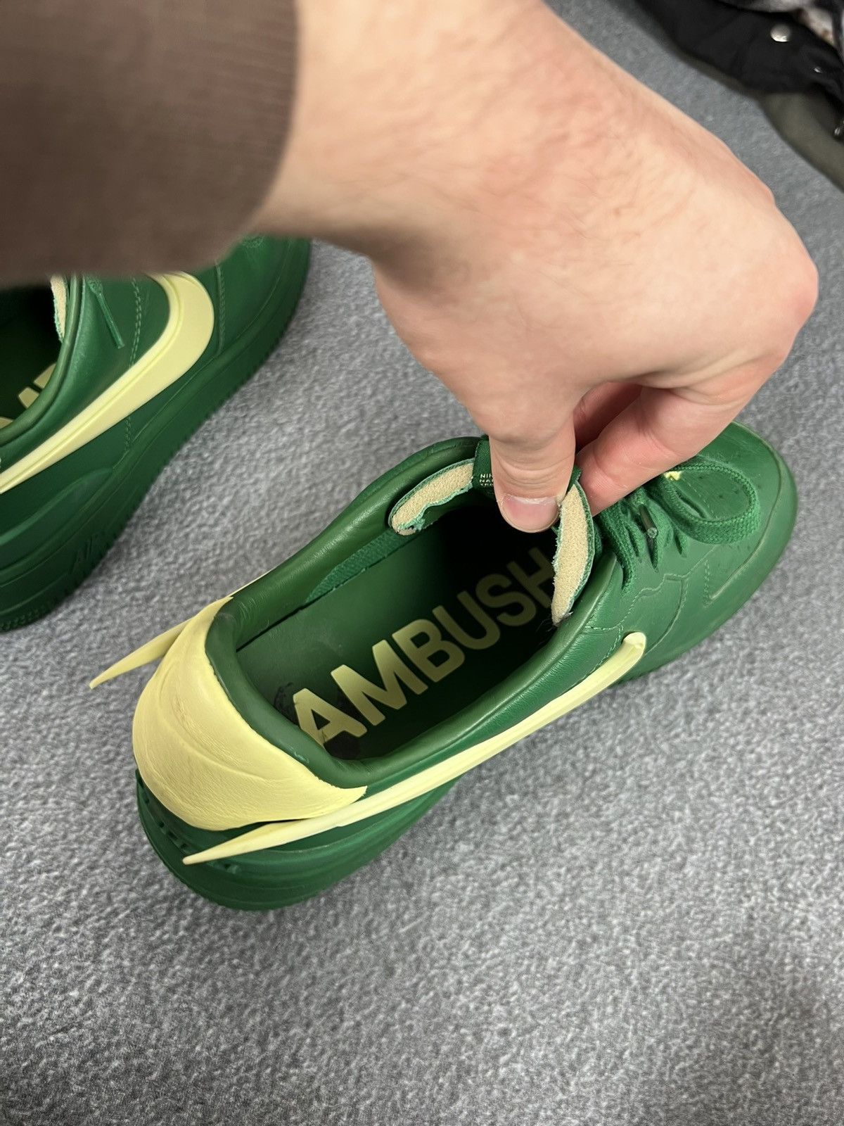 Nike Nike Air Force 1 Low SP AMBUSH Pine Green SIZE 12 Size US 12 / EU 45 - 13 Thumbnail