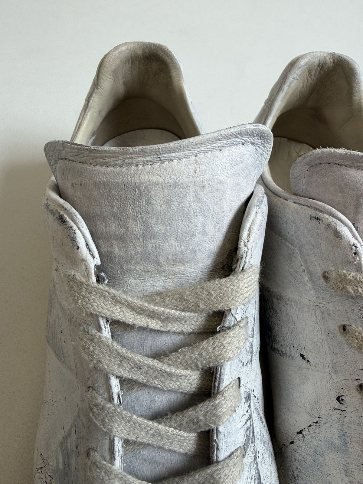 Maison Margiela White/Silver Painted OG GAT Sneakers Size US 13 / EU 46 - 15 Thumbnail