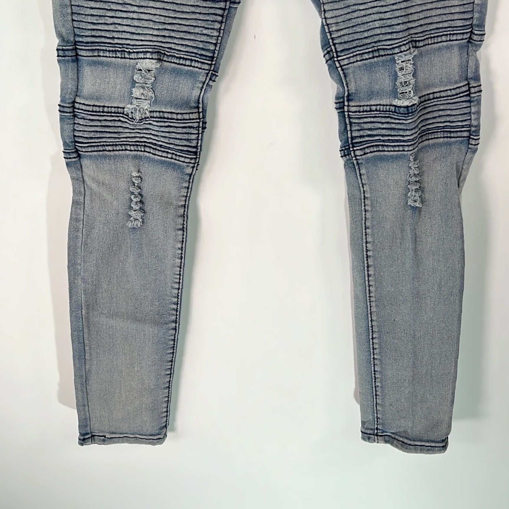 Denime VINTAGE Mens Light Blue Denim Low Rise Distressed Moto Jeans Sz 16 28 Inseam Regular Rise 7in Blue 5-Pocket Mens Jeans Size US 28 / EU 44 - 6 Thumbnail