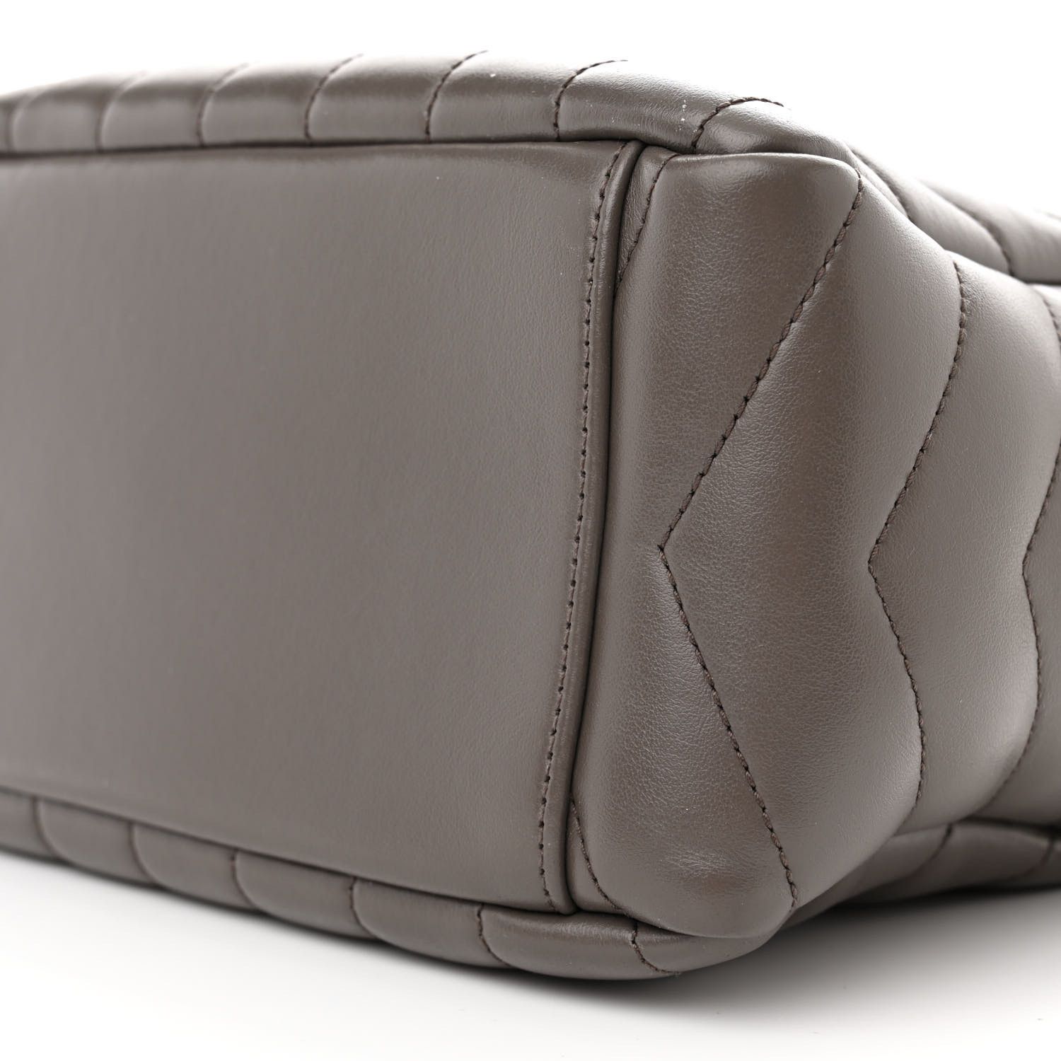 Saint Laurent Paris Saint Laurent Y Quilted Monogram Small Loulou Bowling Bag Size ONE SIZE - 9 Thumbnail
