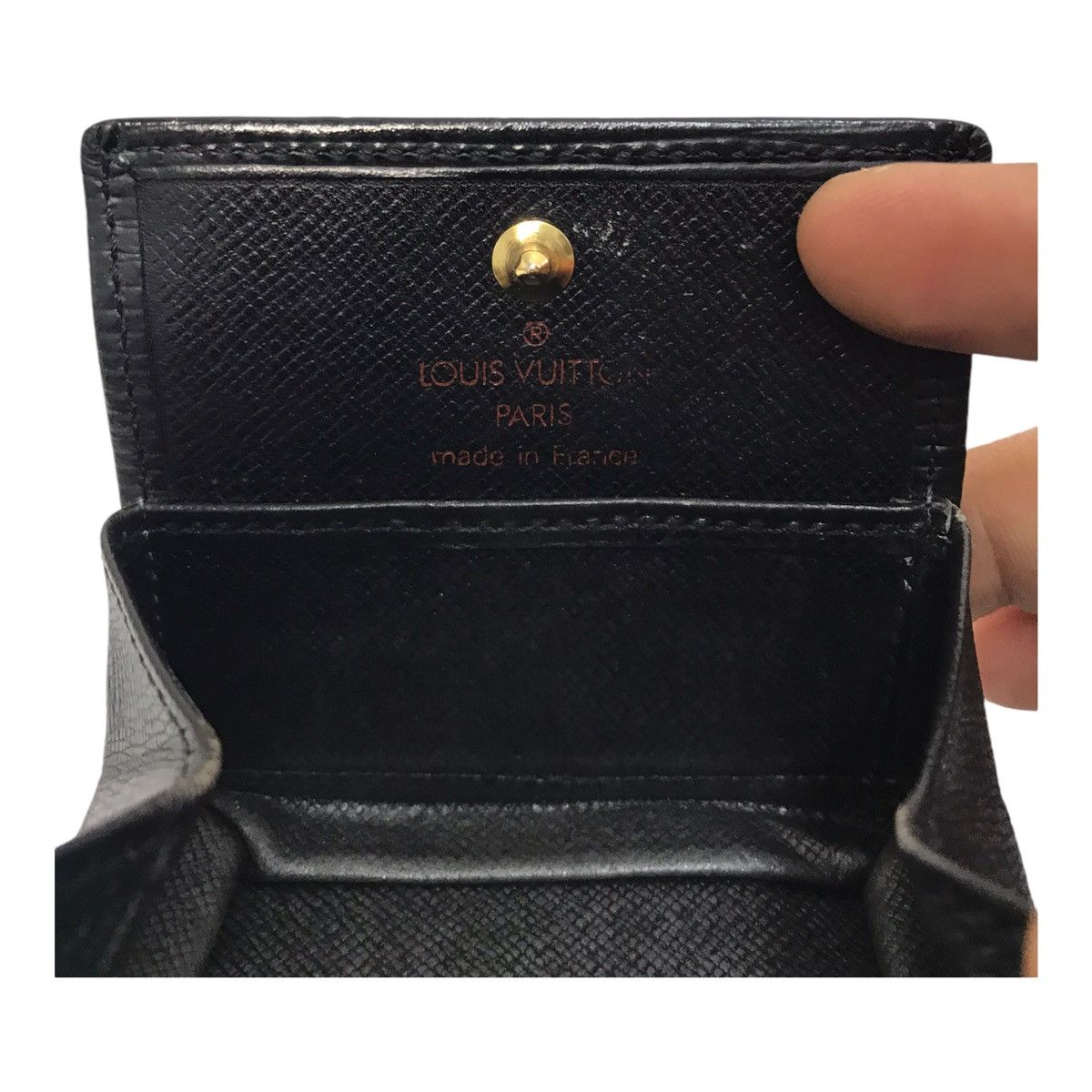 Louis Vuitton Lovis Vuitton Epi Leather Coin Purse Card Wallet Black Size ONE SIZE - 8 Thumbnail