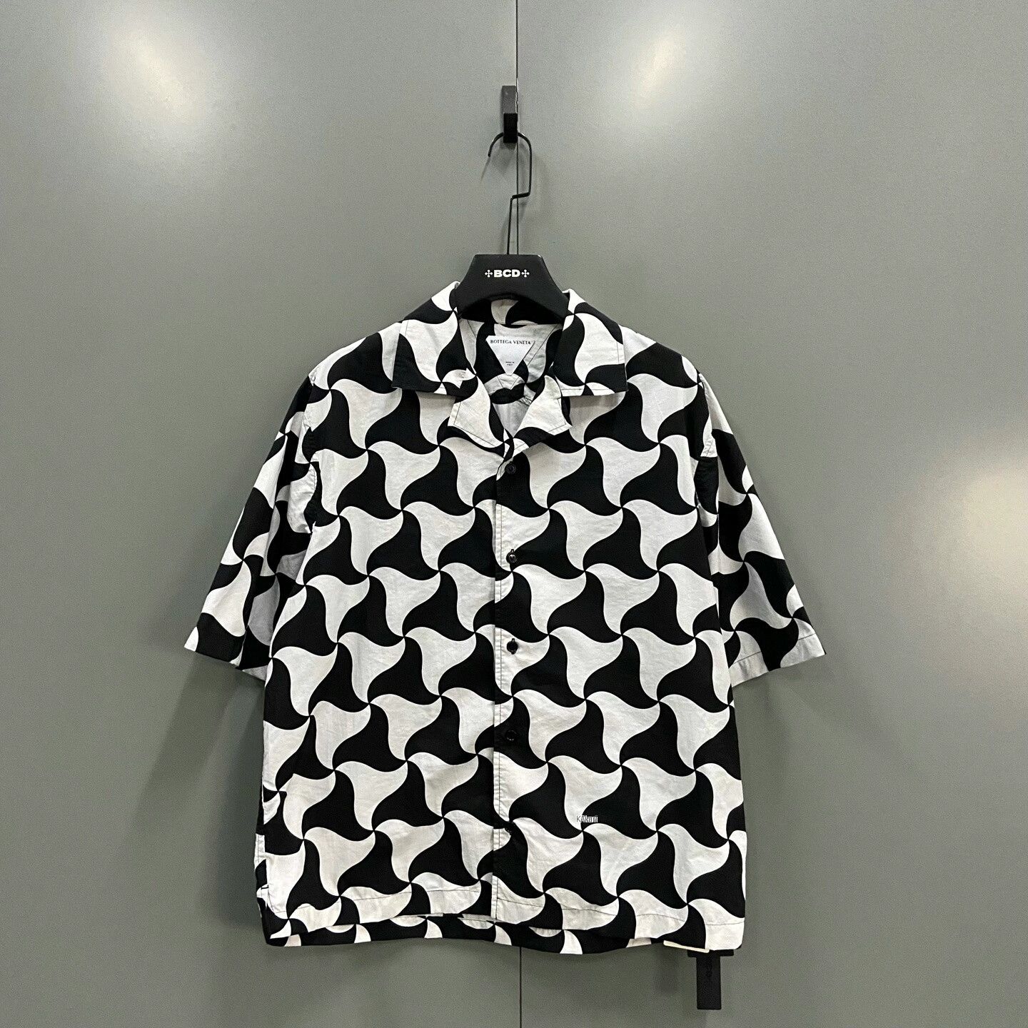 Bottega Veneta Bottega Veneta Colorblock Geometric Short-Sleeve Shirt Size US M / EU 48-50 / 2 - 1 Thumbnail