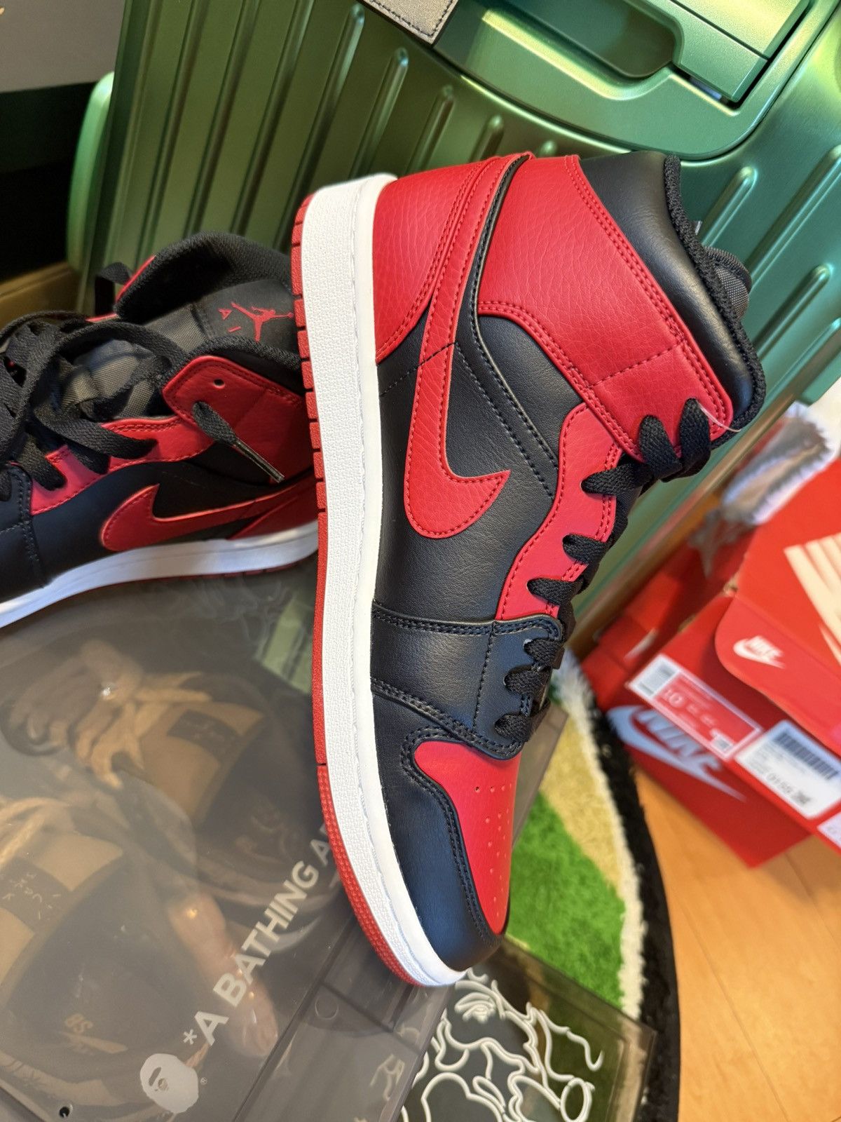 Jordan Brand × Nike Air Jordan 1 Mid sneaker Size 9 Size US 9 / EU 42 - 3 Thumbnail