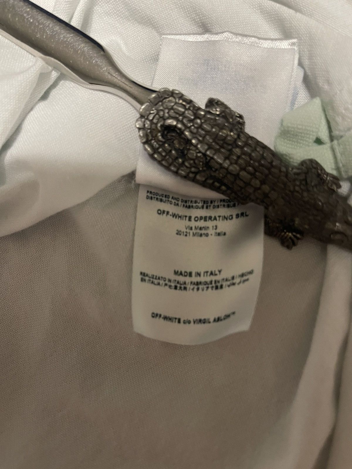 Off-White × Virgil Abloh OFF-WHITE C/O VIRGIL ABLOH RARE FIRE HAZARD TAPE SIZE LARGE Size US L / EU 52-54 / 3 - 11 Thumbnail