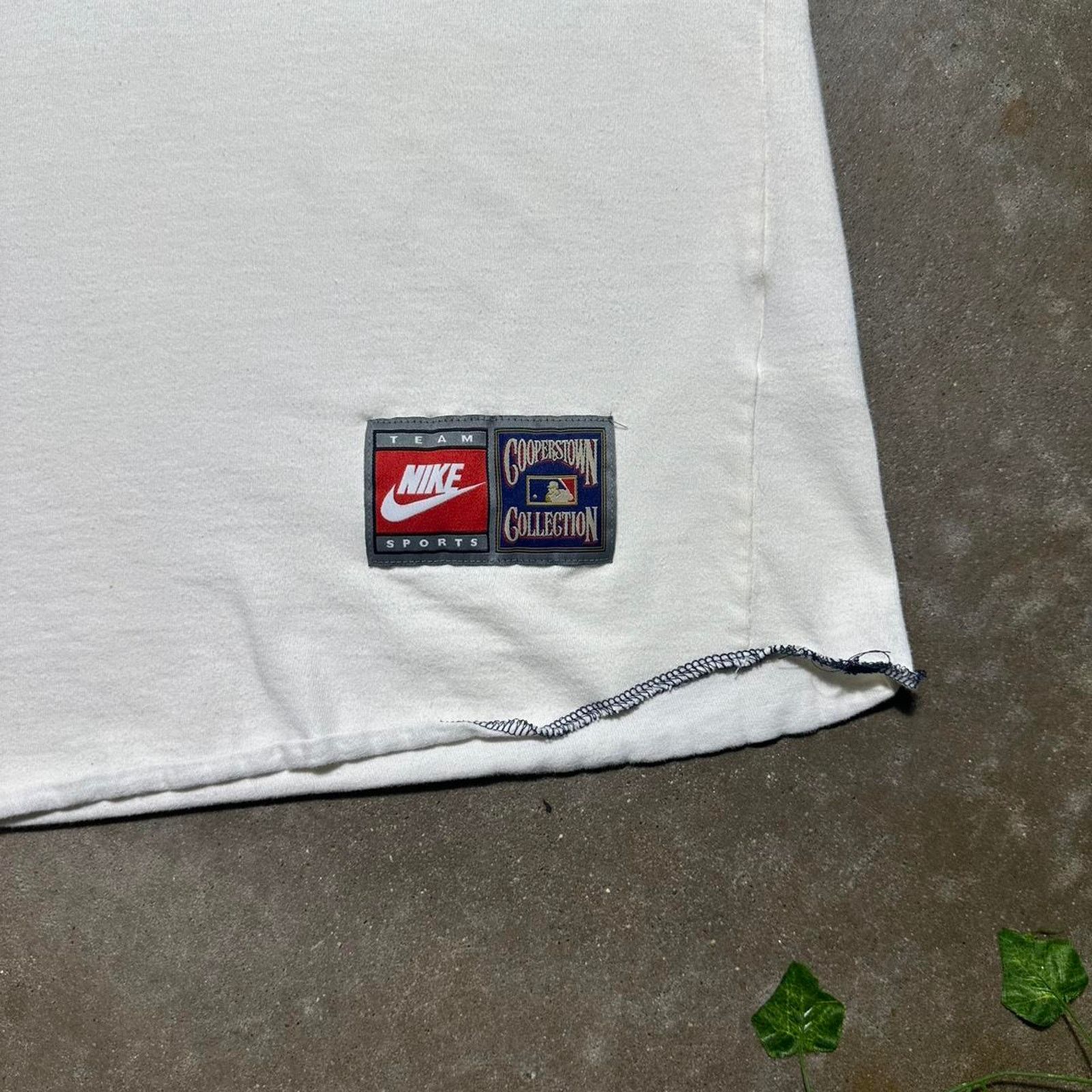 Nike Vintage Nike Minnesota Twins Cooperstown Tee Men Large Shirt Size US L / EU 52-54 / 3 - 3 Thumbnail