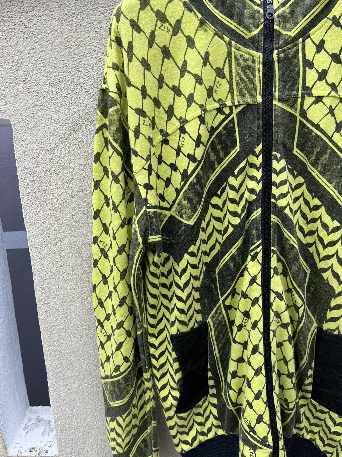 KTZ Ktz acid yellow/black hoodie Size US M / EU 48-50 / 2 - 3 Thumbnail