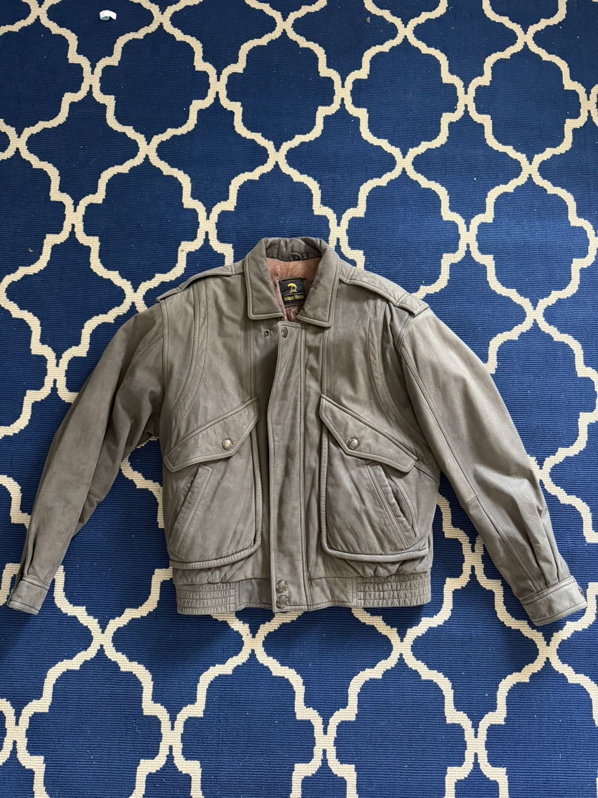 Neiman Marcus Neiman marcus green suede leather bomber jacket Size US M / EU 48-50 / 2 - 1 Thumbnail