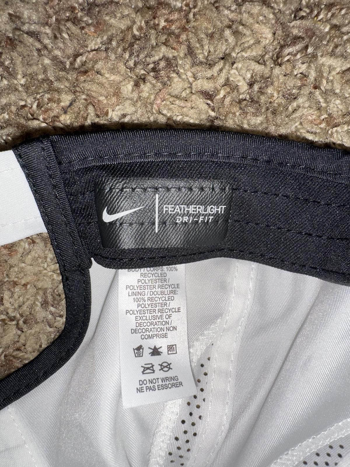 Nike Nike Women Sportswear Tennis AeroBill Featherlight Women's Adjustable Cap Size ONE SIZE - 8 Thumbnail