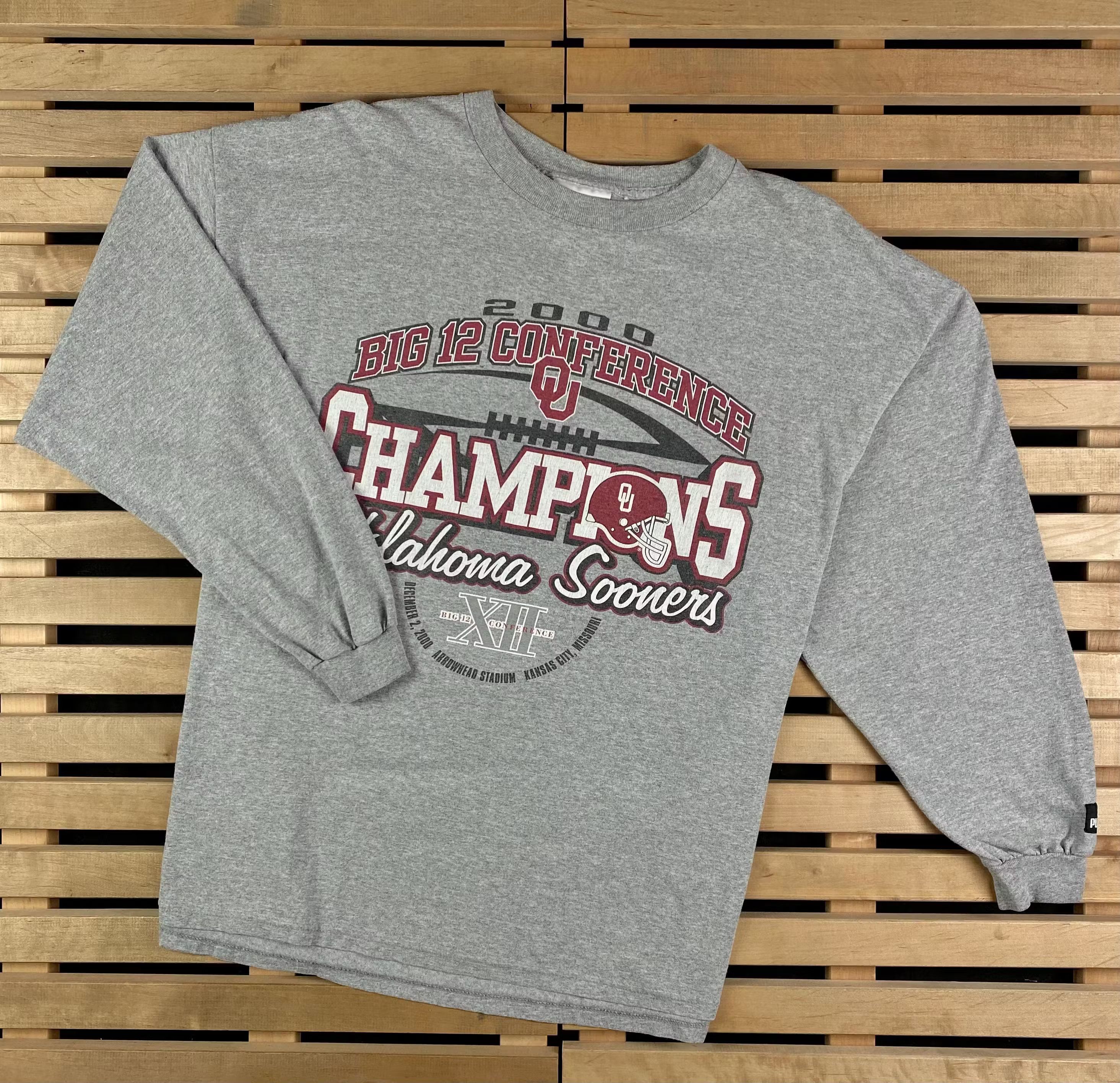 Puma × Vintage Men’s Sweatshirt Long Sleeve Puma Champions Vintage Size XL Size US XL / EU 56 / 4 - 1 Thumbnail