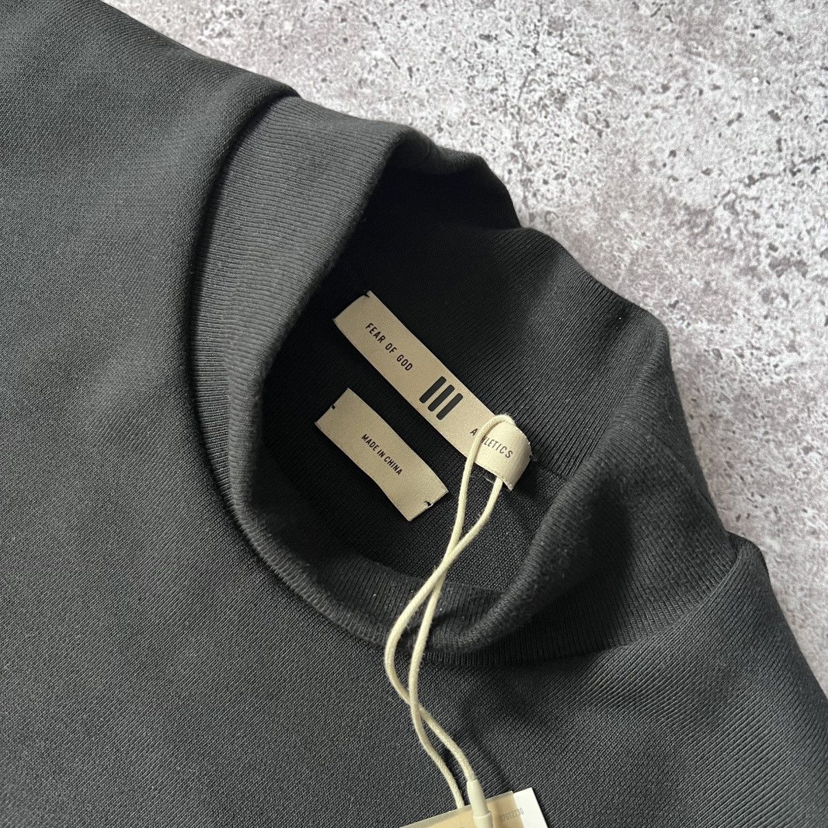 Adidas × Fear of God adidas x Fear of God Athletics Muscle Sweatshirt Black Size US S / EU 44-46 / 1 - 2 Thumbnail