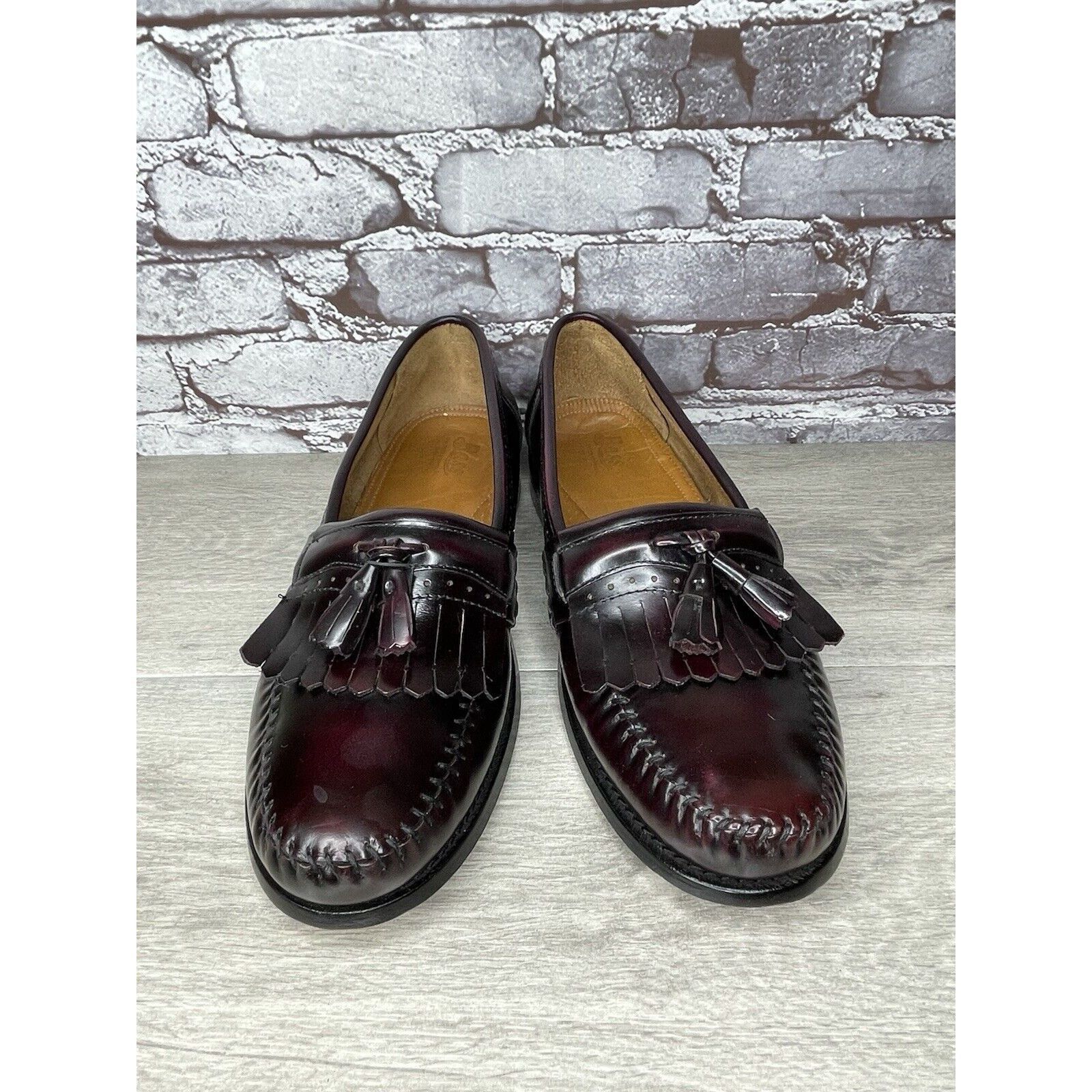 G.H. Bass & Co. G.H. Bass Weejuns Burgundy Leather Handcrafted Kiltie Loafer Size US 13 / EU 46 - 17 Thumbnail