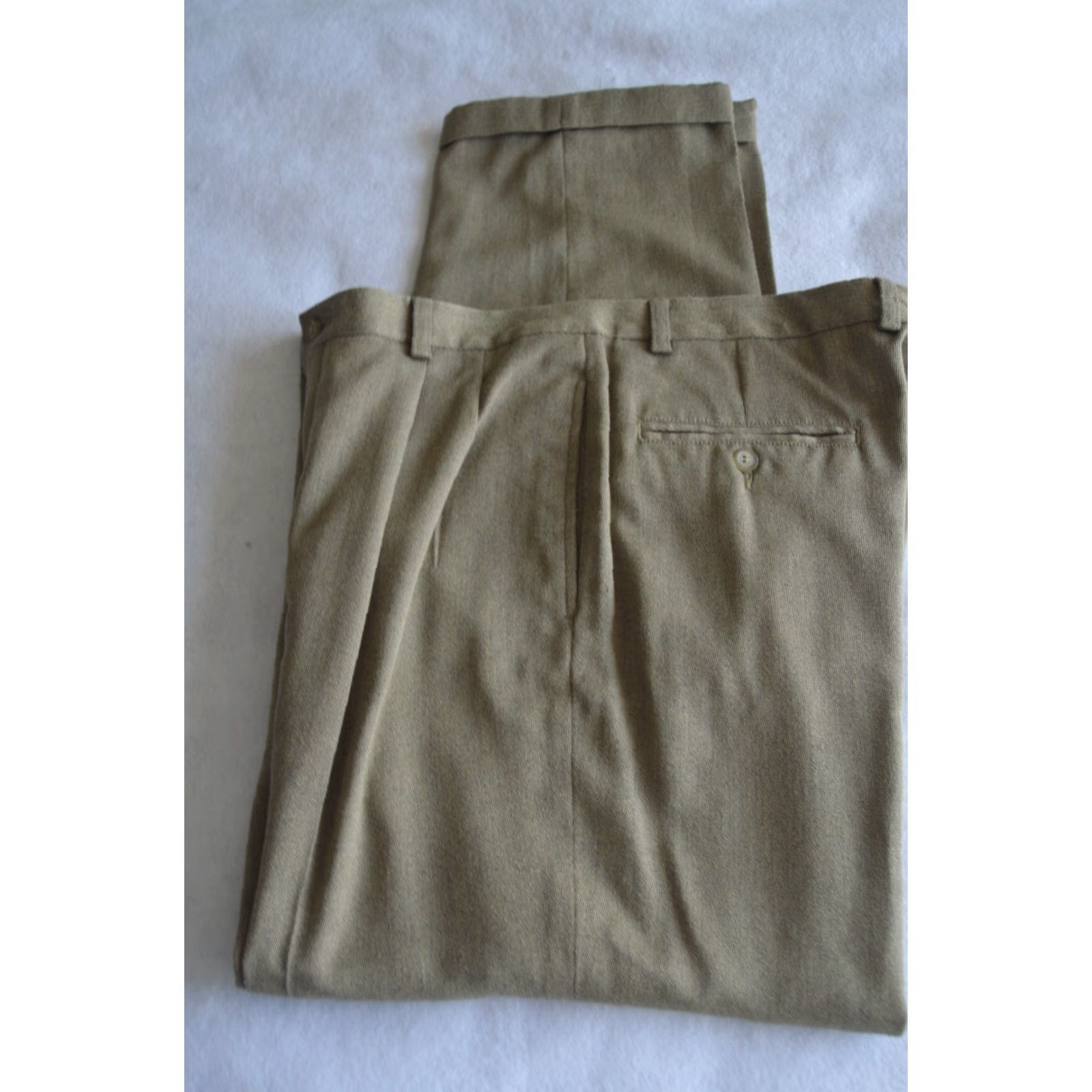 Liz Claiborne Claiborne Mens Dress Pants 36x32 Taupe Cuffed Pleated Front Straight Leg Beig e Polyester Slack Trousers Size US 36 / EU 52 - 5 Thumbnail