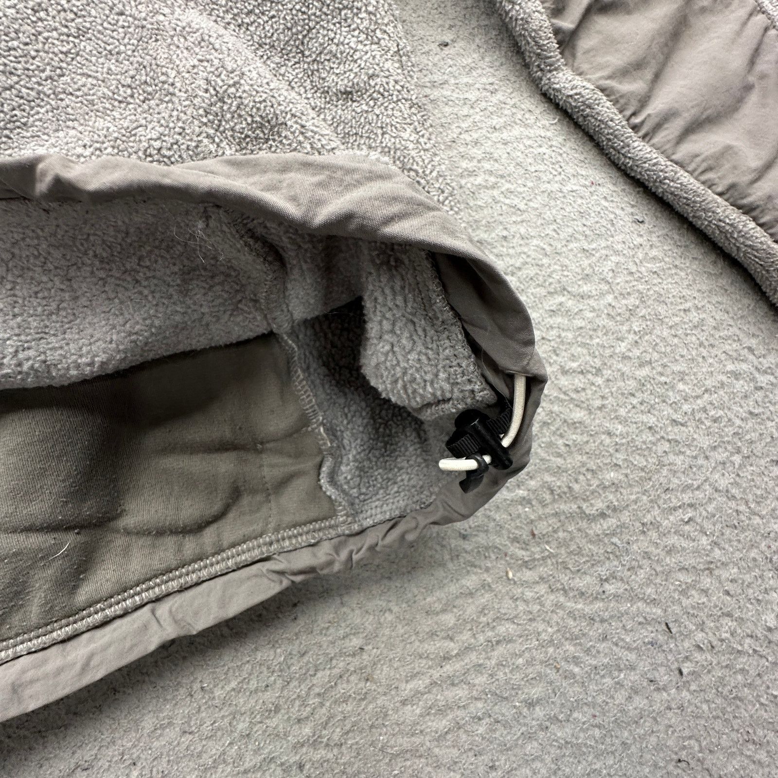 The North Face The North Face Denali Gray Fleece Jacket Womens Large ANLP Size L / US 10 / IT 46 - 11 Thumbnail