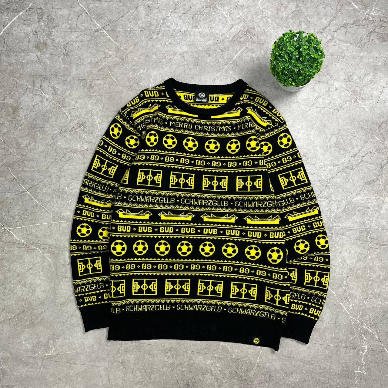 Vintage BVB Borussia Dortmund Sweater Monogram Sweater Mens Size XL Size US XL / EU 56 / 4 - 1 Thumbnail