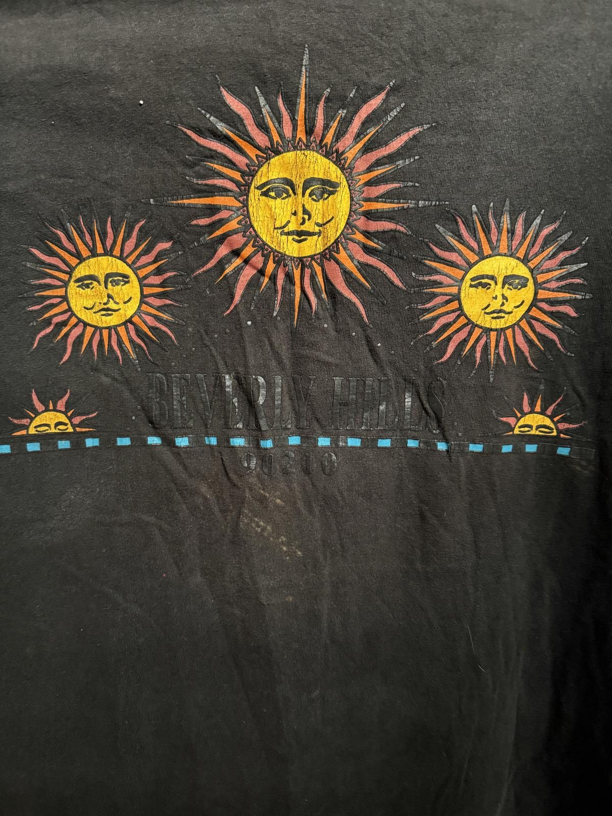 Designer VTG Beverly Hills T-shirt 90210 Native Sun Tee - XL Size US XL / EU 56 / 4 - 3 Thumbnail
