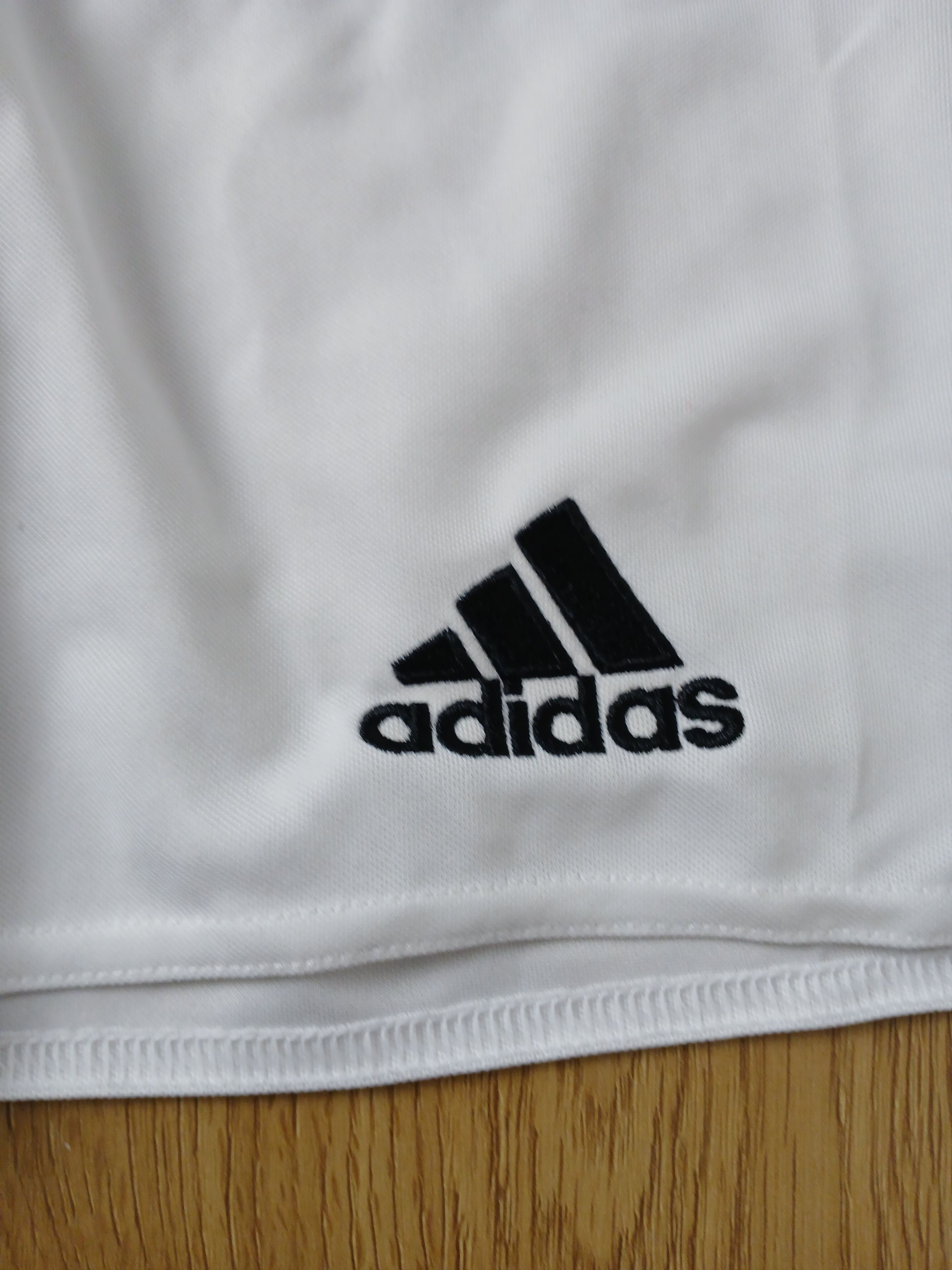 Adidas KIDS Adidas Shorts Size US 26 / EU 42 - 3 Thumbnail