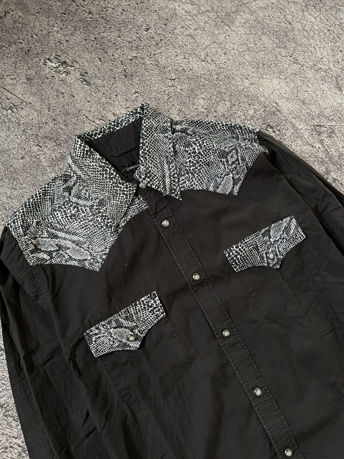 Japanese Brand OMKOM SNAKESKIN LGB IFSIXWASNINE SHIRT Size US M / EU 48-50 / 2 - 2 Thumbnail