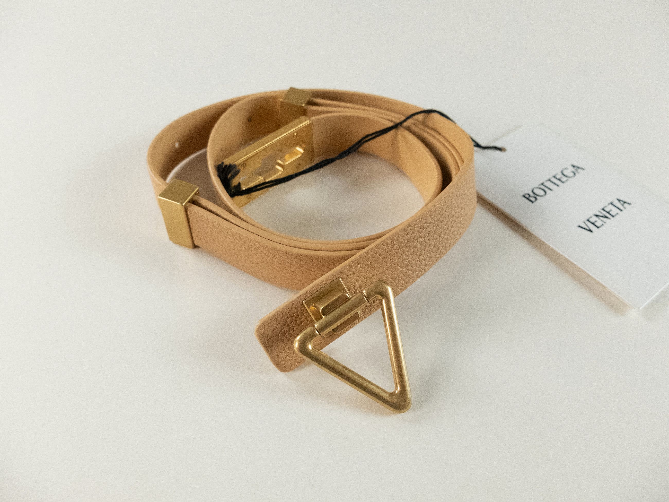 Bottega Veneta BOTTEGA VENETA Point Lock almond beige triangle leather belt Size ONE SIZE - 2 Thumbnail