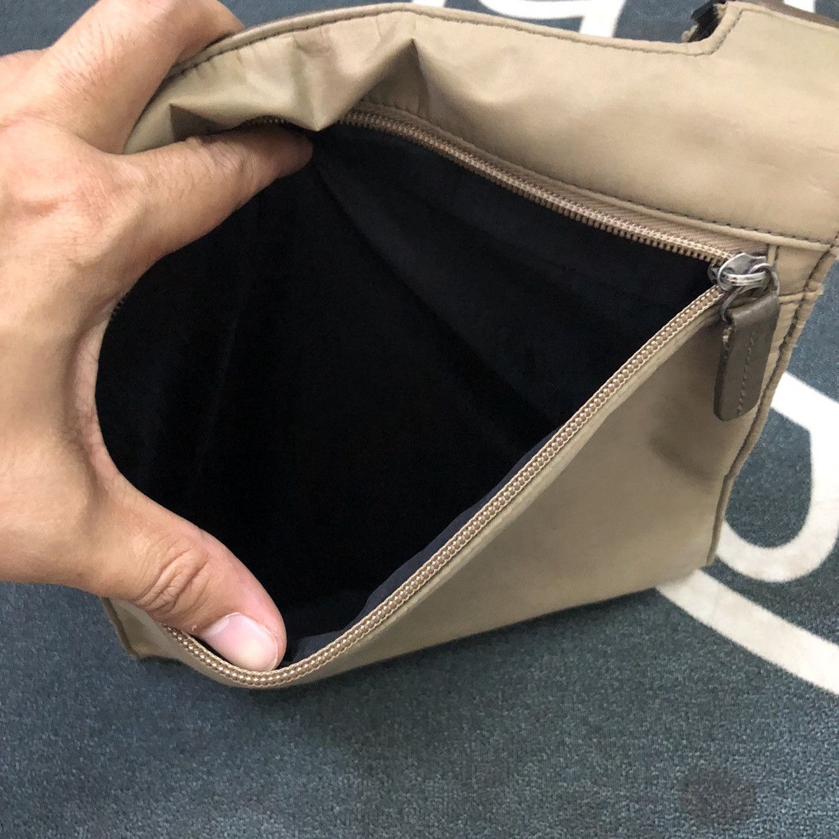 Yohji Yamamoto Yohji Yamamoto Sacsny Ysaccs Sling Bag Size ONE SIZE - 9 Thumbnail