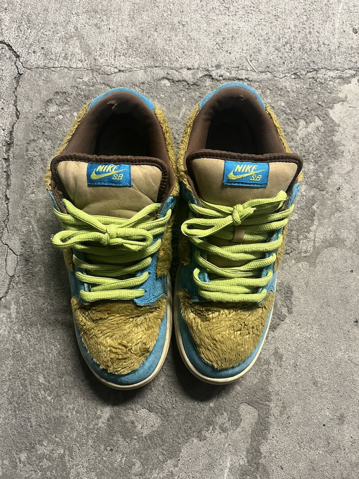 Nike 2006 Nike SB Dunk Low “Baby Bear” Size US 10 / EU 43 - 2 Thumbnail