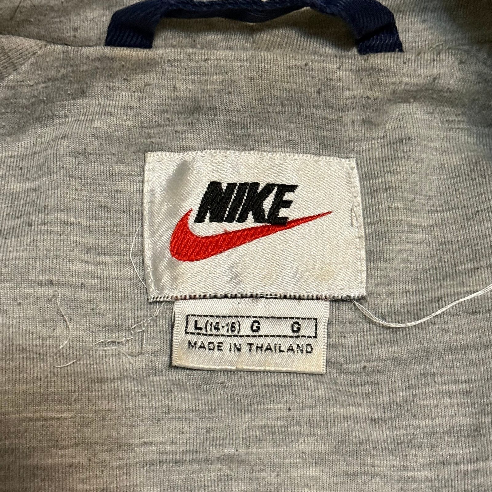 Nike × Vintage Vintage 90s Nike Windbreaker Jacket Youth Large Lime/Navy Size US S / EU 44-46 / 1 - 4 Thumbnail