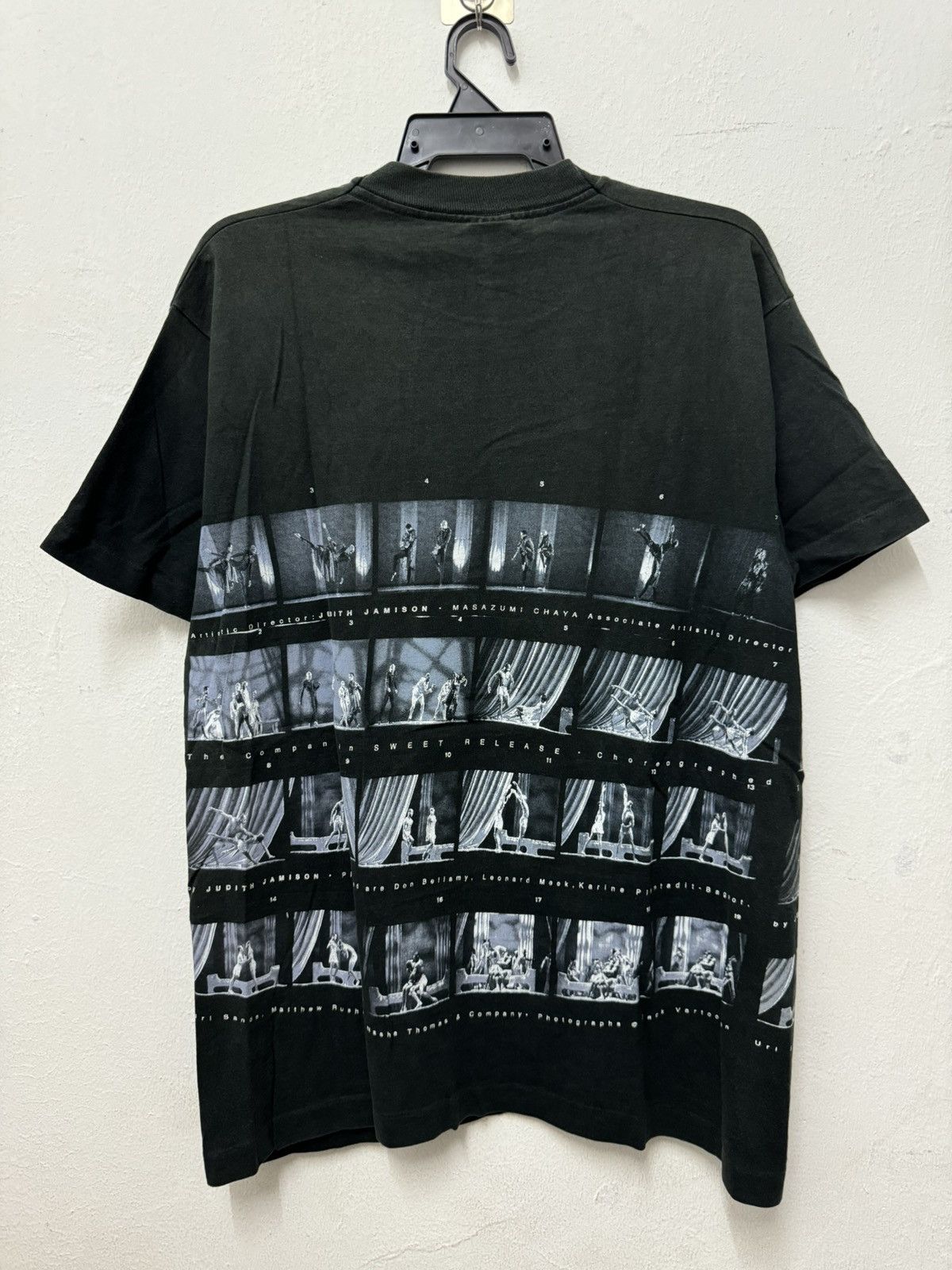 Fruit Of The Loom Vintage 90’s Alvin Ailey American Dance Theatre shirt Size US L / EU 52-54 / 3 - 4 Thumbnail