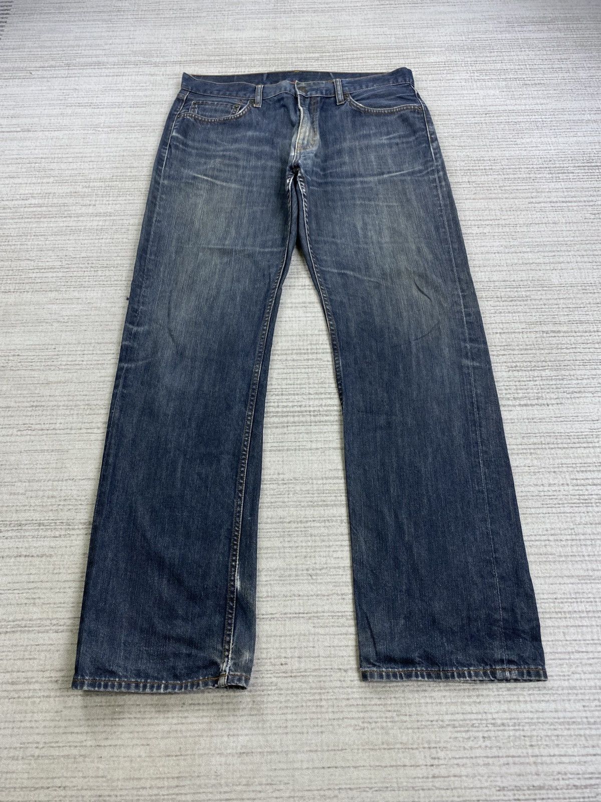 Japanese Brand × Uniqlo × Vintage Vintage Uniqlo Japan Regular Fit Straight Denim Jeans Size US 35 - 1 Thumbnail