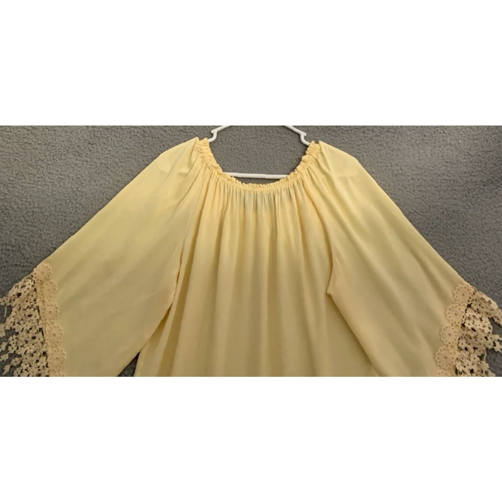 Melissa Melissa Paige Blouse Women’s L Yellow 3/4 Sleeve Tunic Petite Slit Hem Boat Neck Pullover Casual Business Travel Womens Size L / US 10 / IT 46 - 5 Thumbnail
