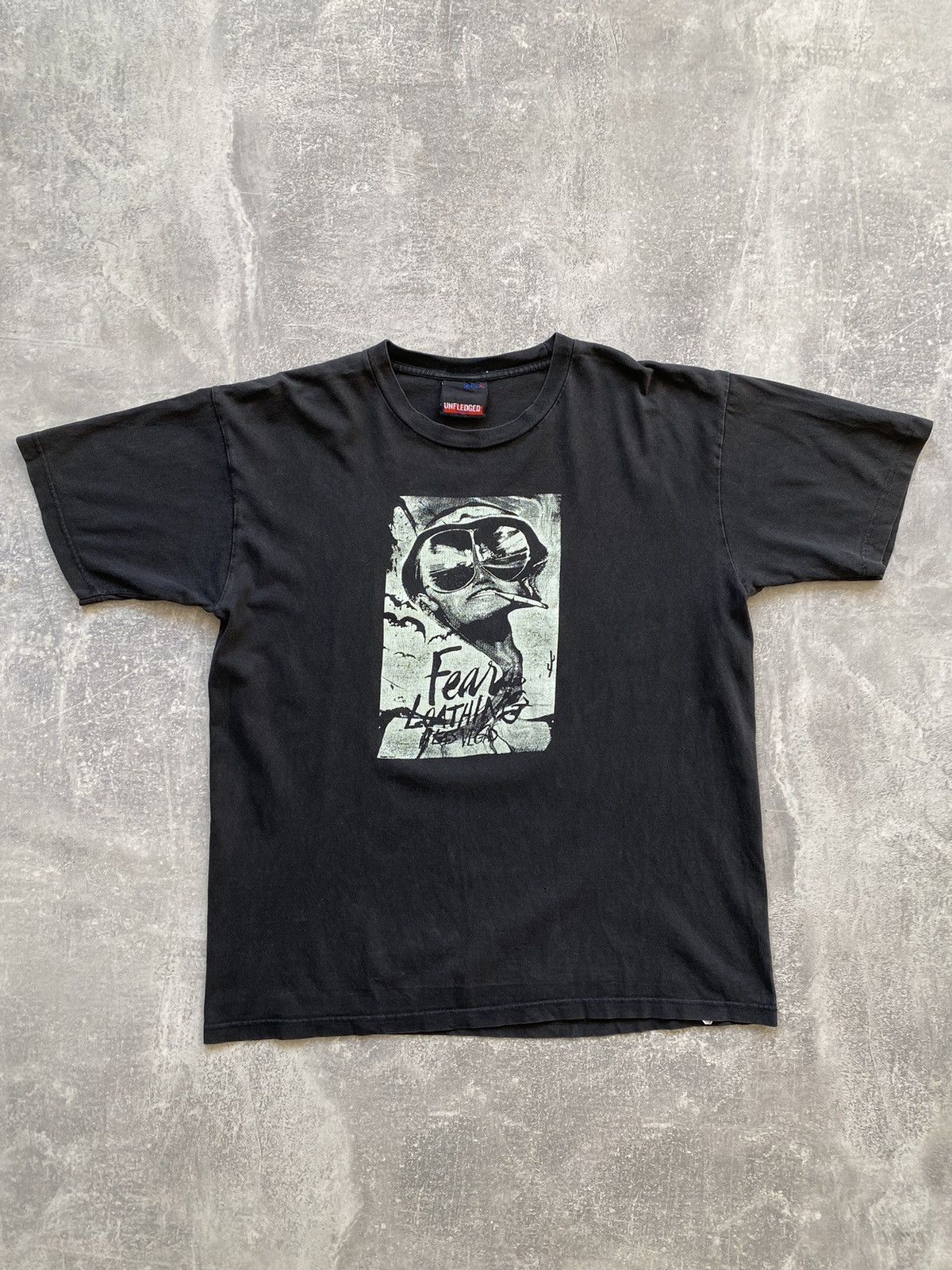 Band Tees × Vintage Vintage 90s Fear And Loathing In Las Vegas T-Shirt Size US L / EU 52-54 / 3 - 2 Thumbnail