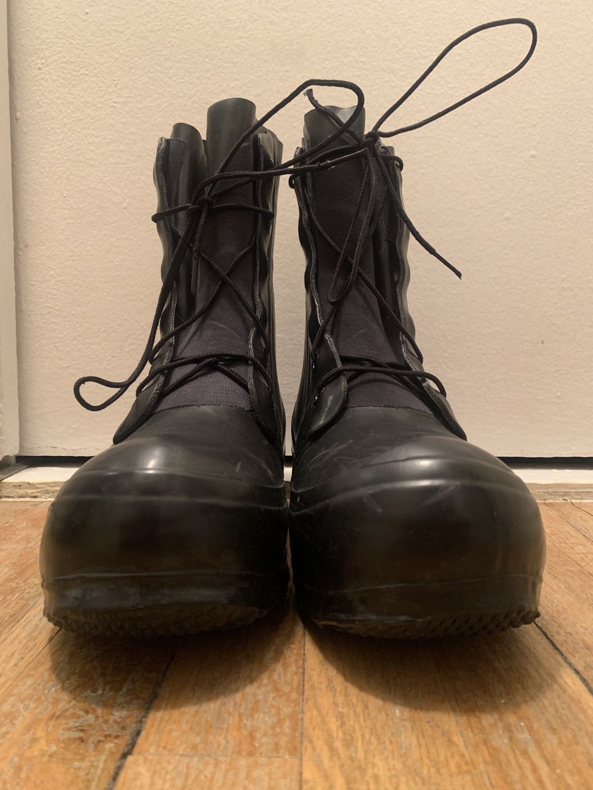 image of Bata Mickey Mouse Boots in Black, Men's (Size 9)