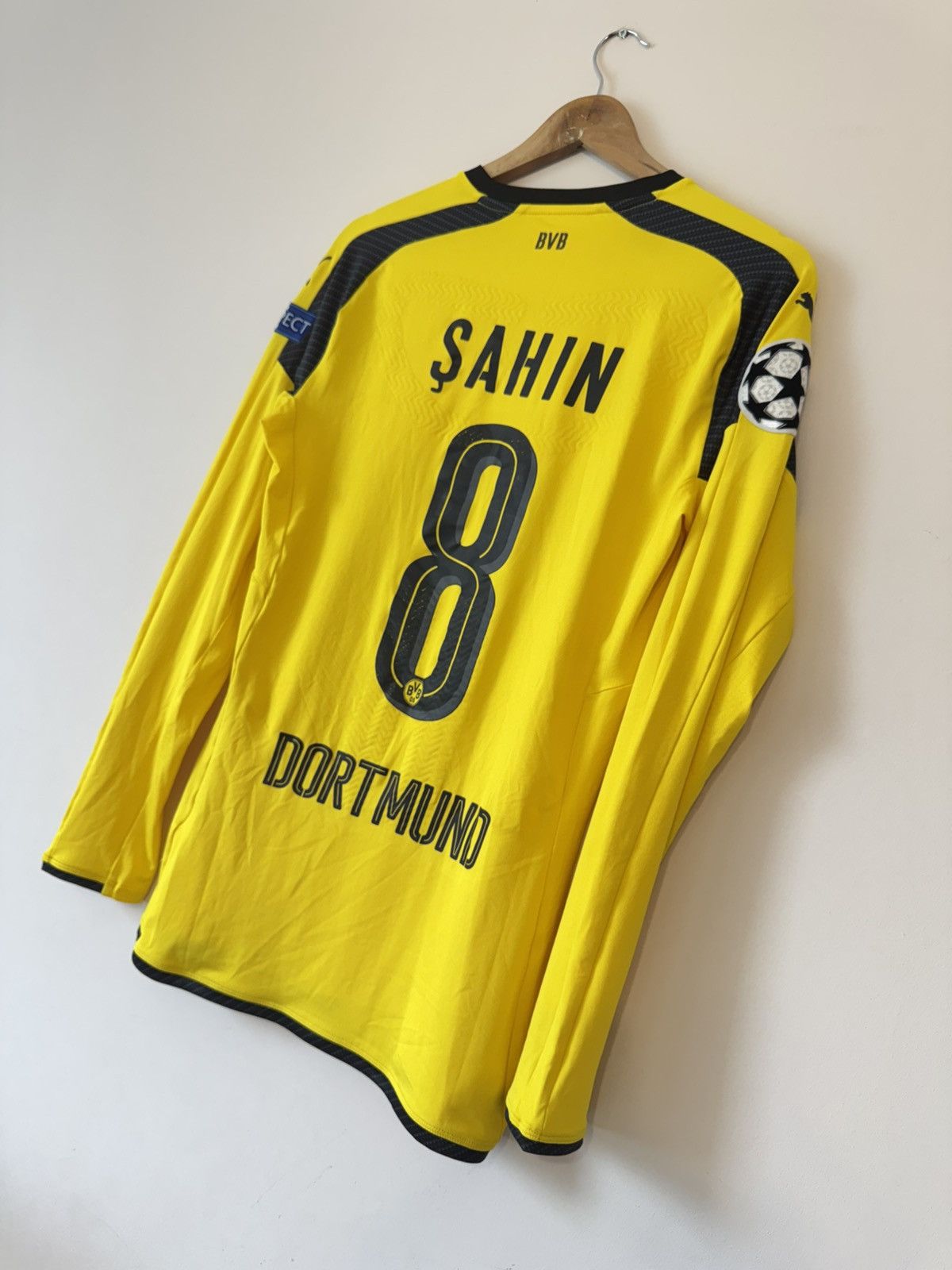 Puma Sahin #8 Borussia Dortmund 2016-2017 Match Worn Jersey CL Size US L / EU 52-54 / 3 - 4 Thumbnail