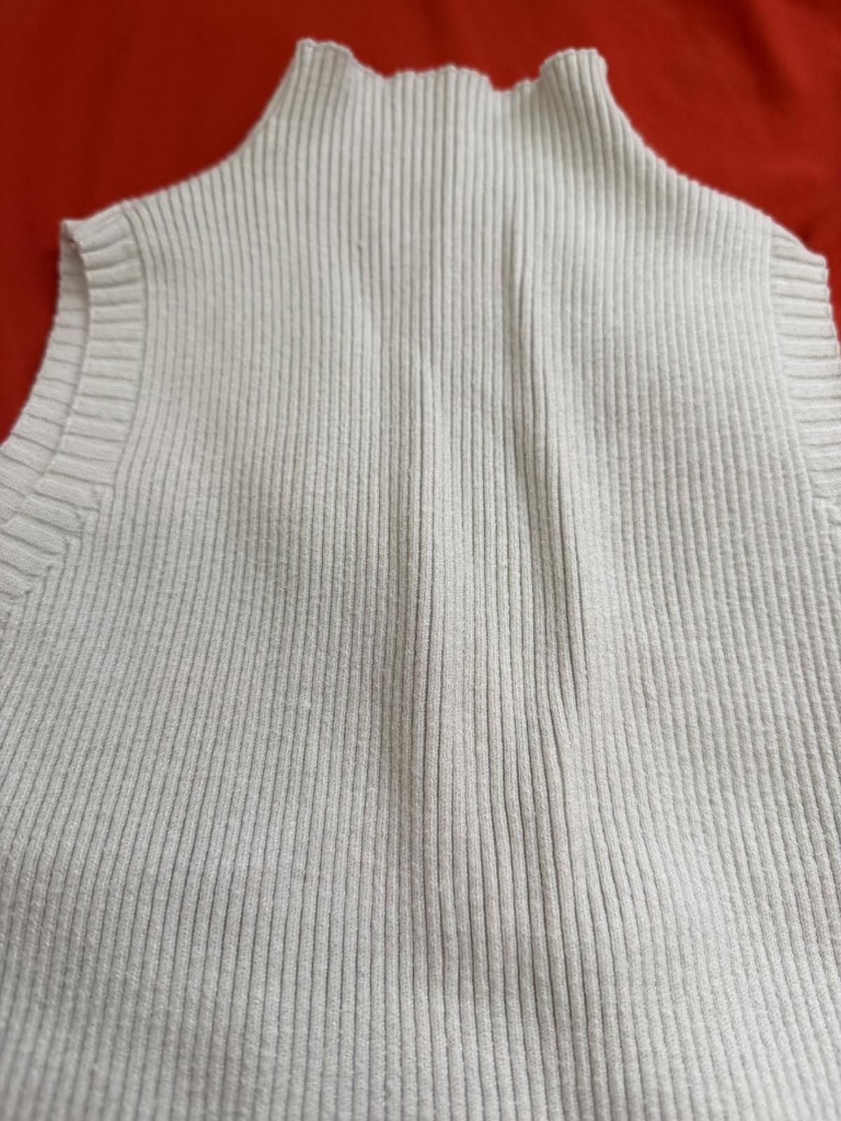 Other Unbranded Sleeveless Knit Top in White (SMALL) Size S / US 4 / IT 40 - 3 Thumbnail