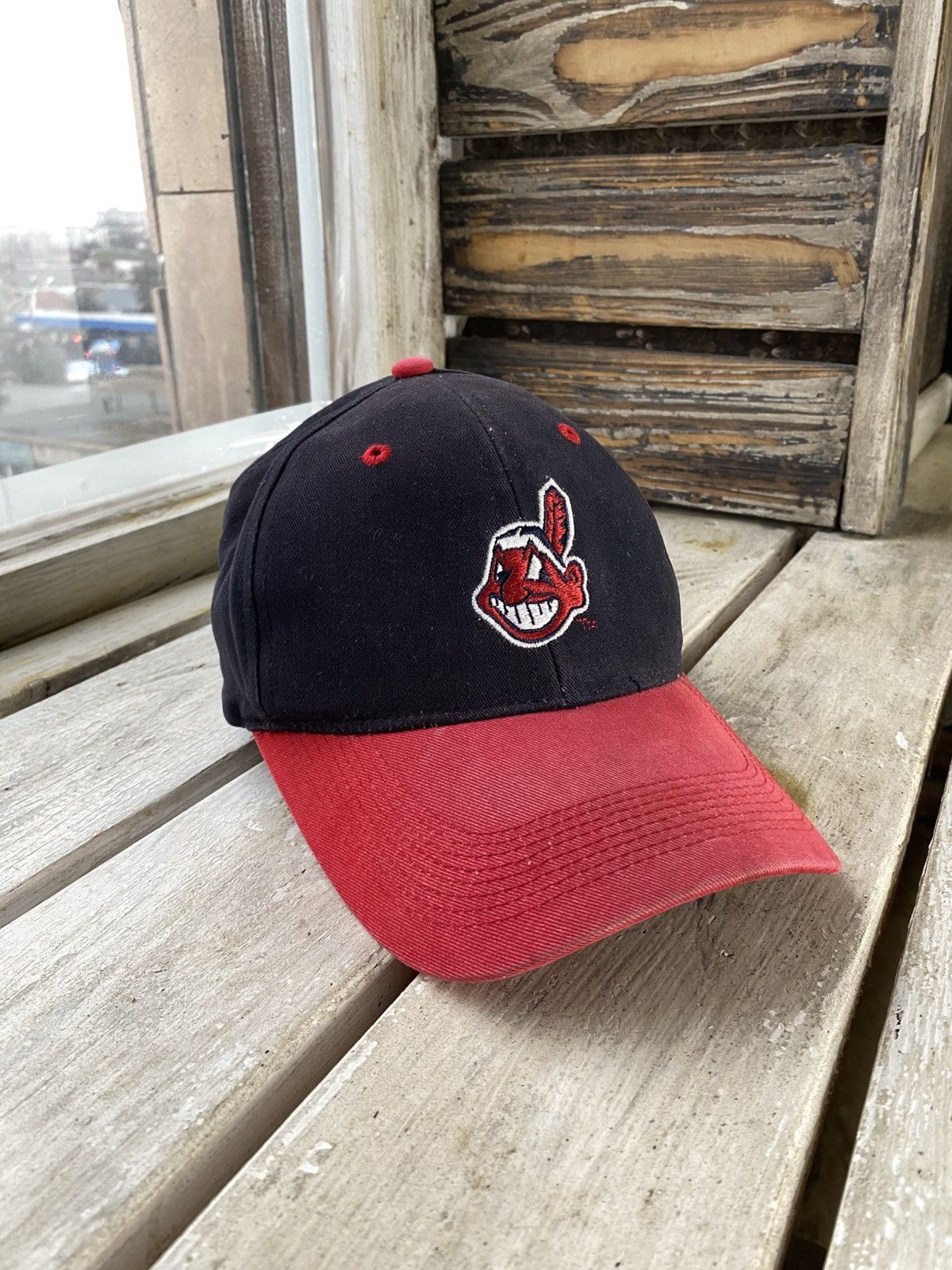 MLB × Vintage Vintage Faded Cleveland Indians American League Champ Cap Size ONE SIZE - 1 Thumbnail