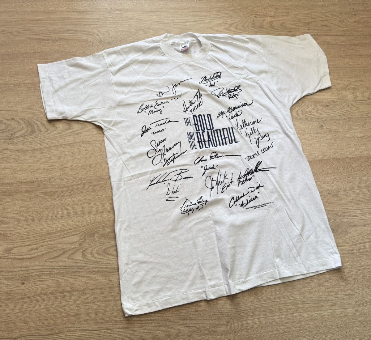 Vintage Vintage 90’s 1994 The Bold And The Beautiful Movie T-Shirt Size US XL / EU 56 / 4 - 1 Thumbnail