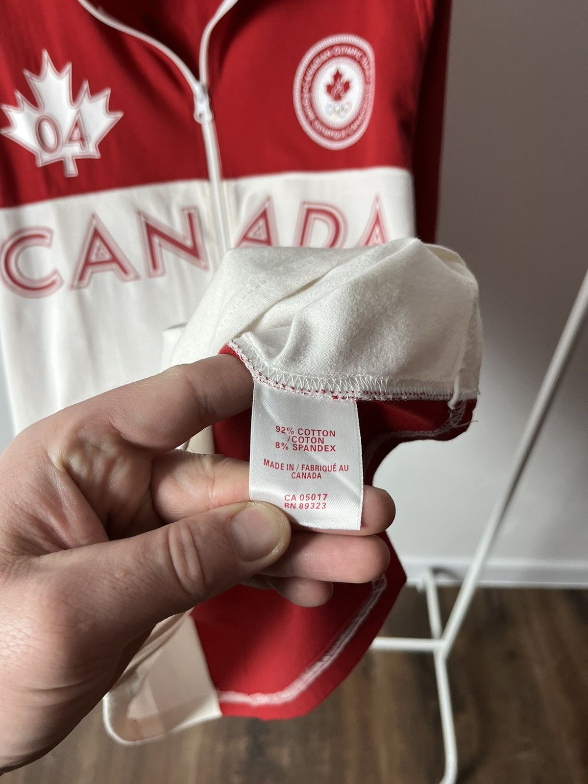Vintage Canada 2004 Summer Olympics Athens Olympic Team Jersey Shirt Size US L / EU 52-54 / 3 - 7 Thumbnail