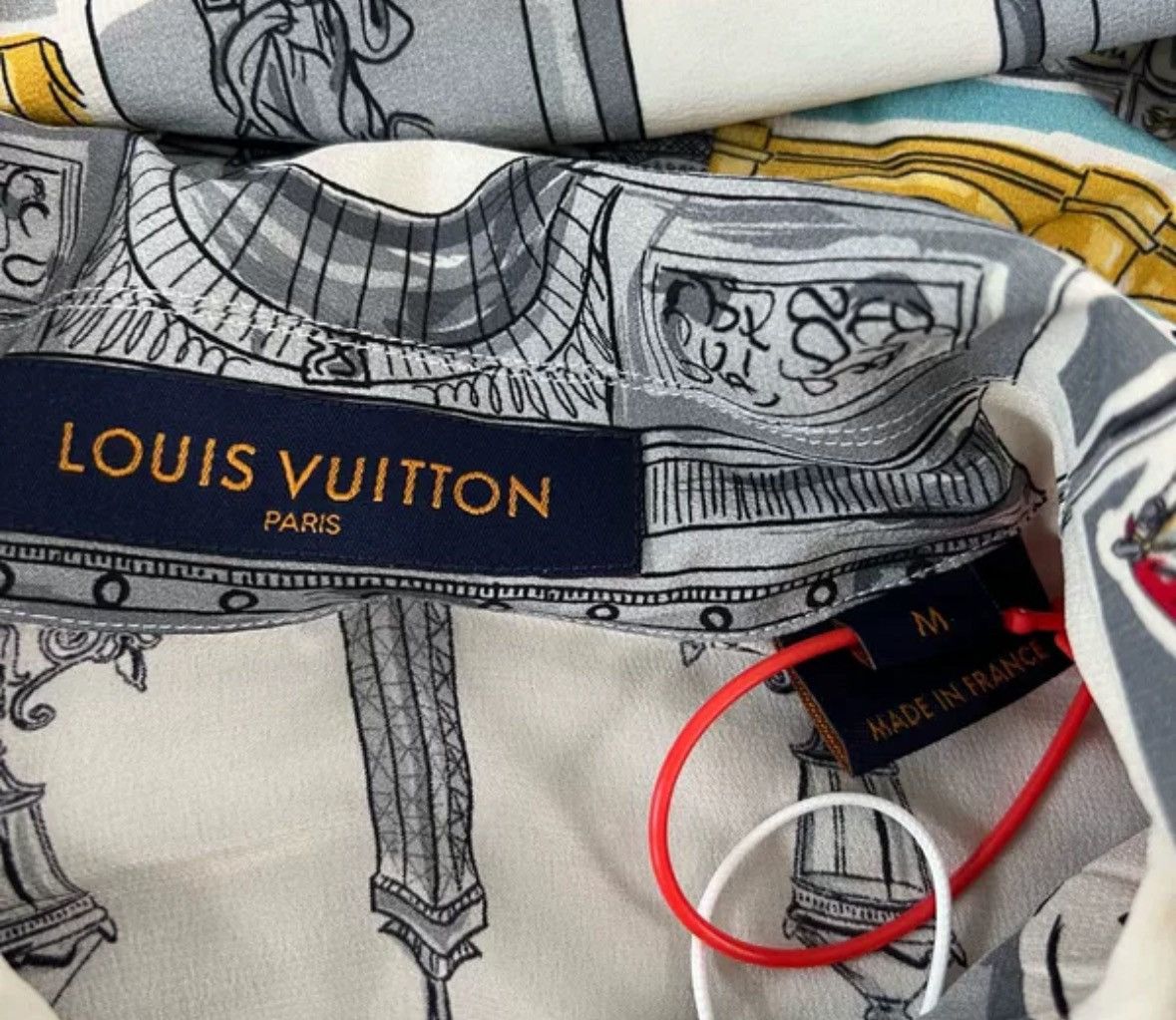Louis Vuitton Louis Vuitton Lv fashion show silk shirt2412-Nextarrow Size US M / EU 48-50 / 2 - 6 Thumbnail