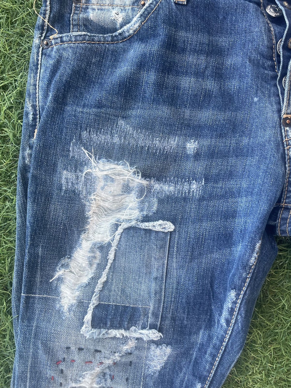 Designer × Dsquared2 Dsquared Distressed Cool Guy Jeans Size US 29 - 6 Thumbnail