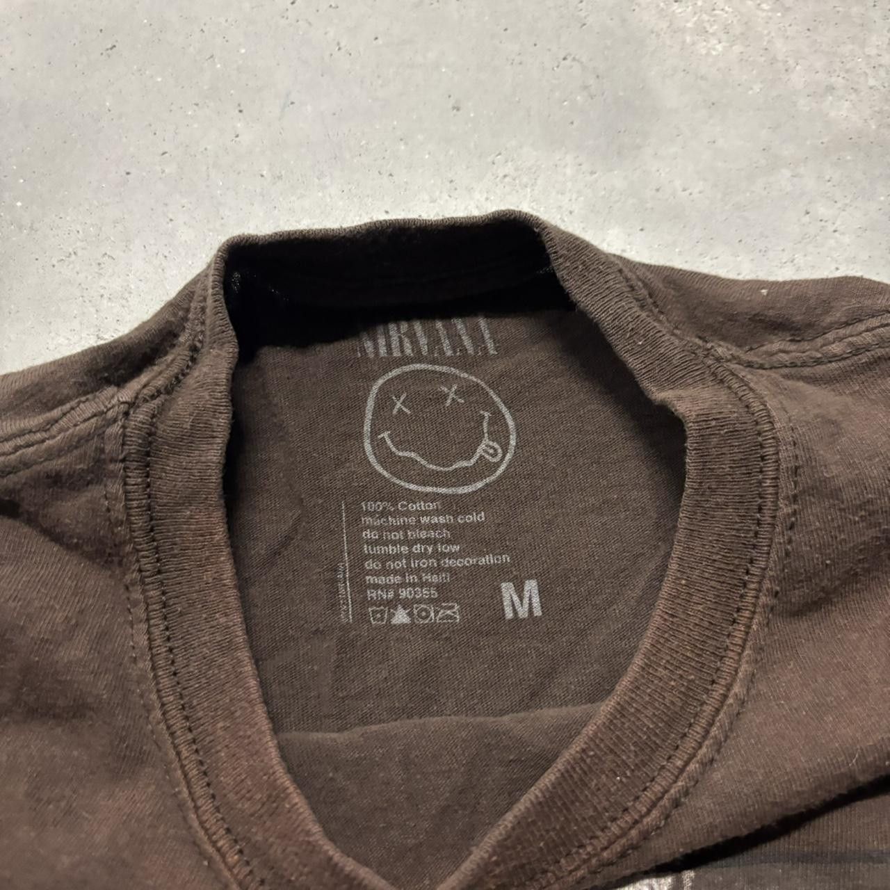 Band Tees × Vintage Crazy Vintage Y2K/2000s Brown Nirvana Rock Band Tee! Size US M / EU 48-50 / 2 - 3 Thumbnail