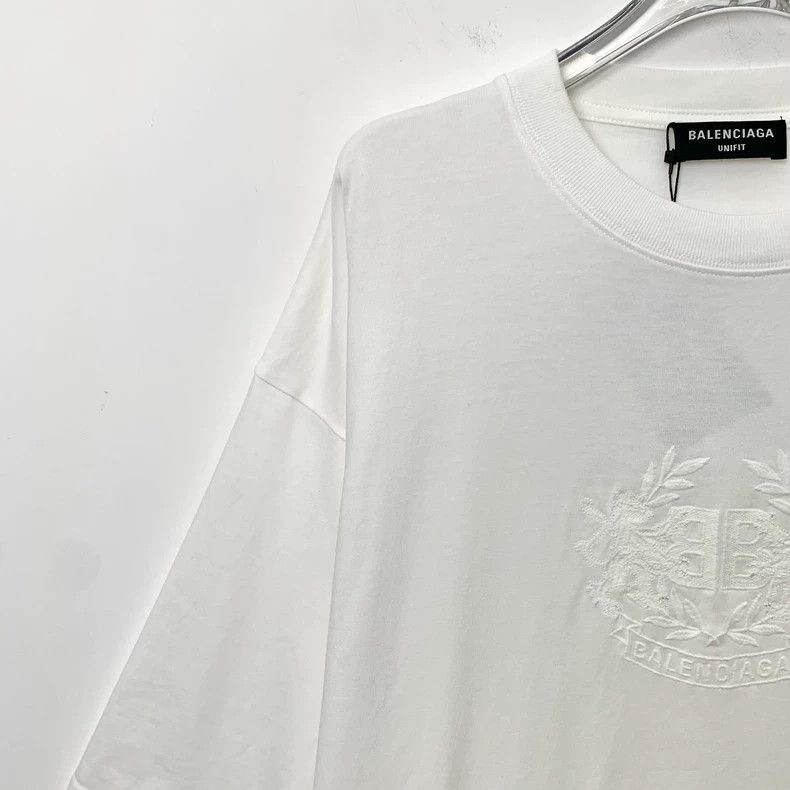 Balenciaga Balenciaga White logo wheat-spike embroidered cotton crew Size US M / EU 48-50 / 2 - 3 Thumbnail
