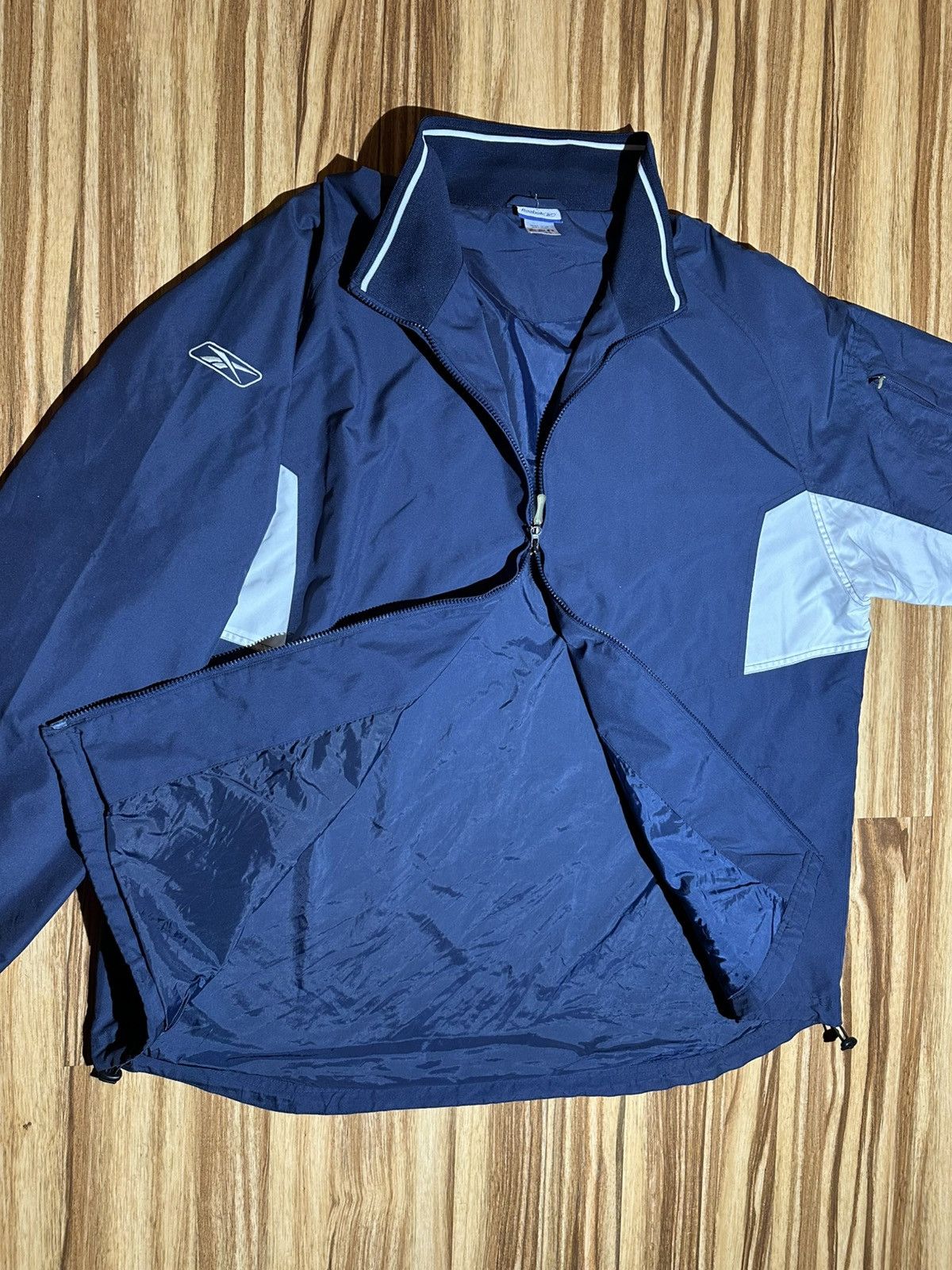 Reebok Vintage 2000s Reebok Men's Navy and WhiteWindbreaker Size2XL Size US XXL / EU 58 / 5 - 9 Thumbnail