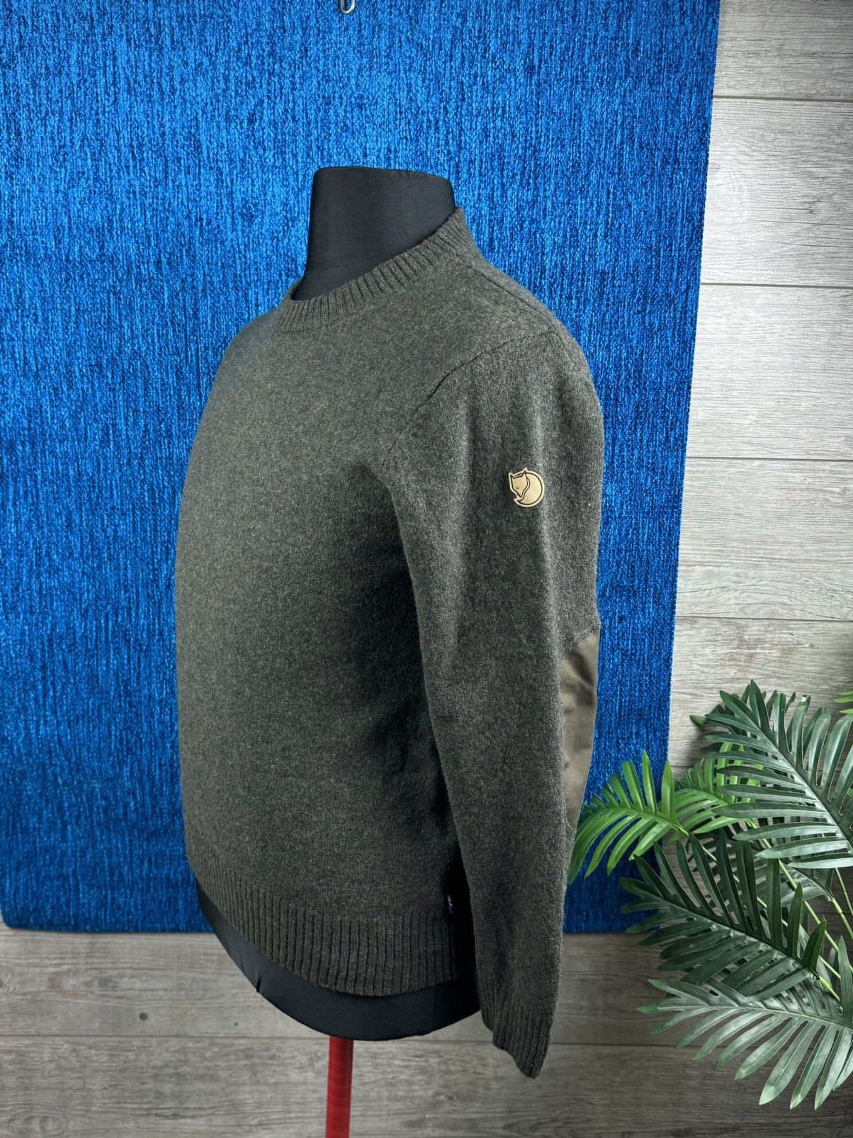 Fjallraven × Vintage Fjallraven Sweater Ovik Size US S / EU 44-46 / 1 - 1 Thumbnail