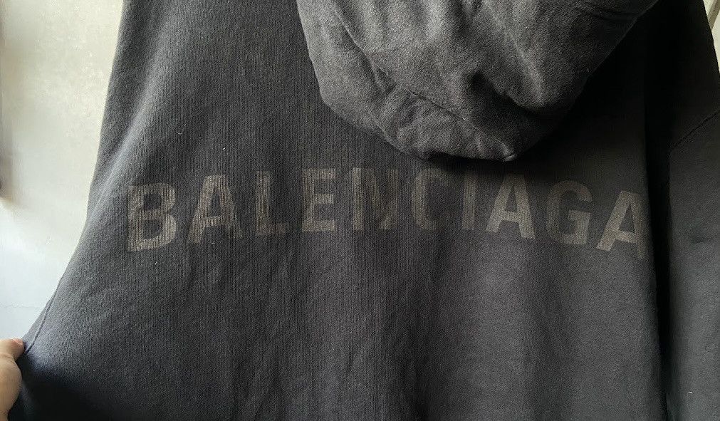 Balenciaga Hoodie Balenciaga Black on Black Size US XL / EU 56 / 4 - 3 Thumbnail
